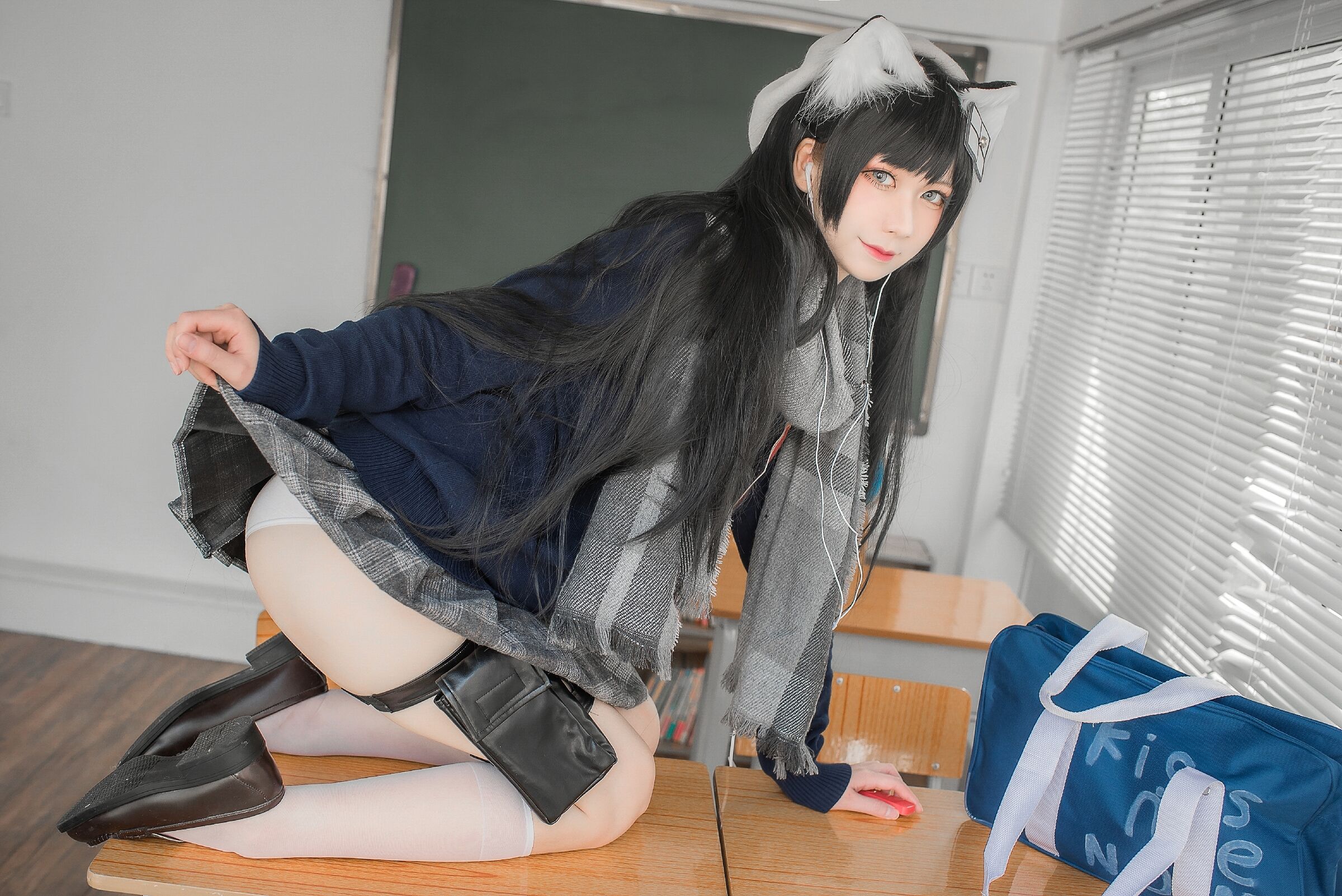 Đọc truyện hentai Tuyển tập Albums siêu phẩm Cosplay - Chap 27 - Izumi Izumi Momoko – Girls Frontline Style 95