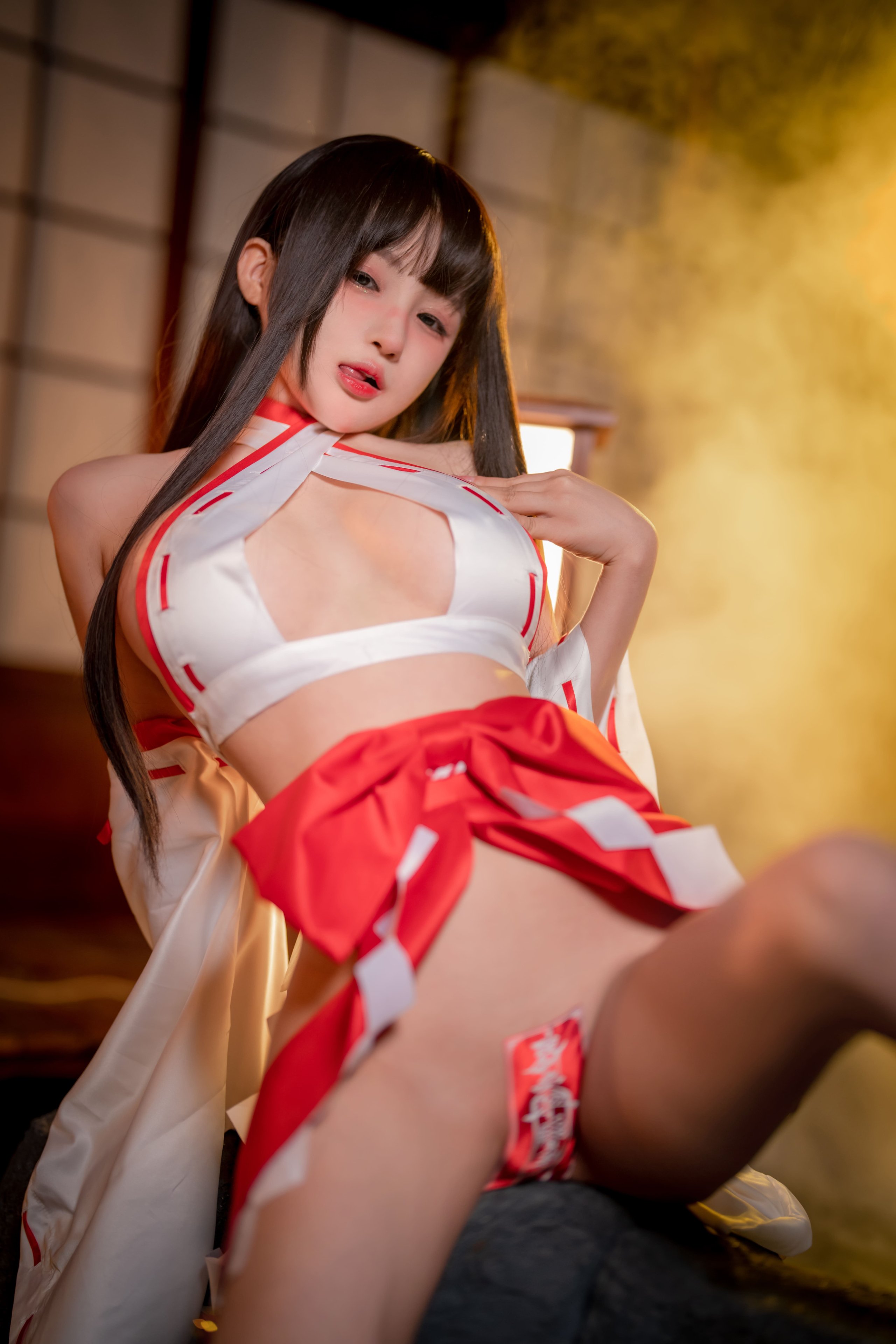 Đọc truyện hentai Tuyển tập Albums siêu phẩm Cosplay - Chap 648 - [Sakurai Ningning] Holy Miko
