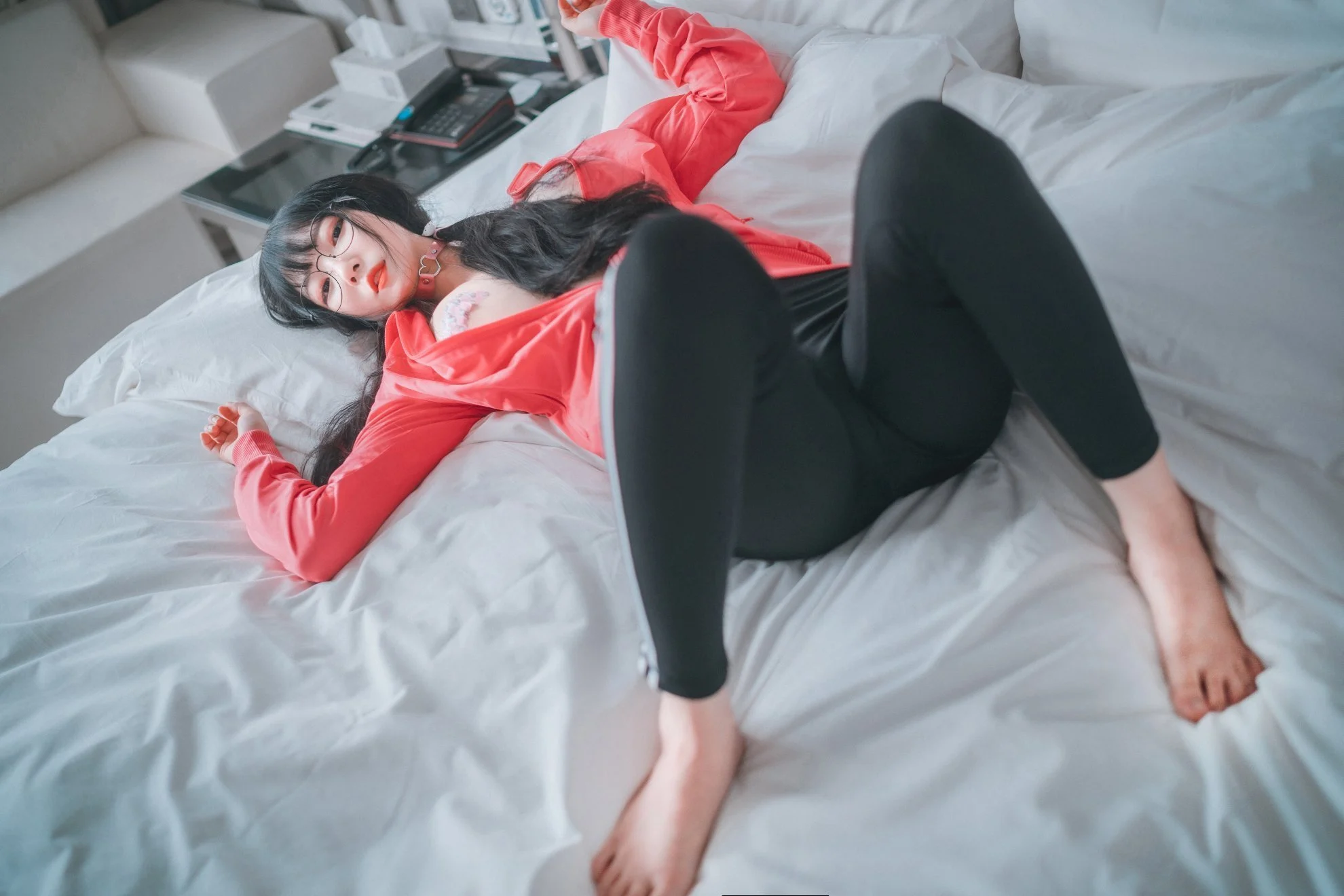 Đọc truyện hentai Tuyển tập Albums siêu phẩm Cosplay - Chap 901 - [DJAWA] Aram - Hot Pink Jersey!