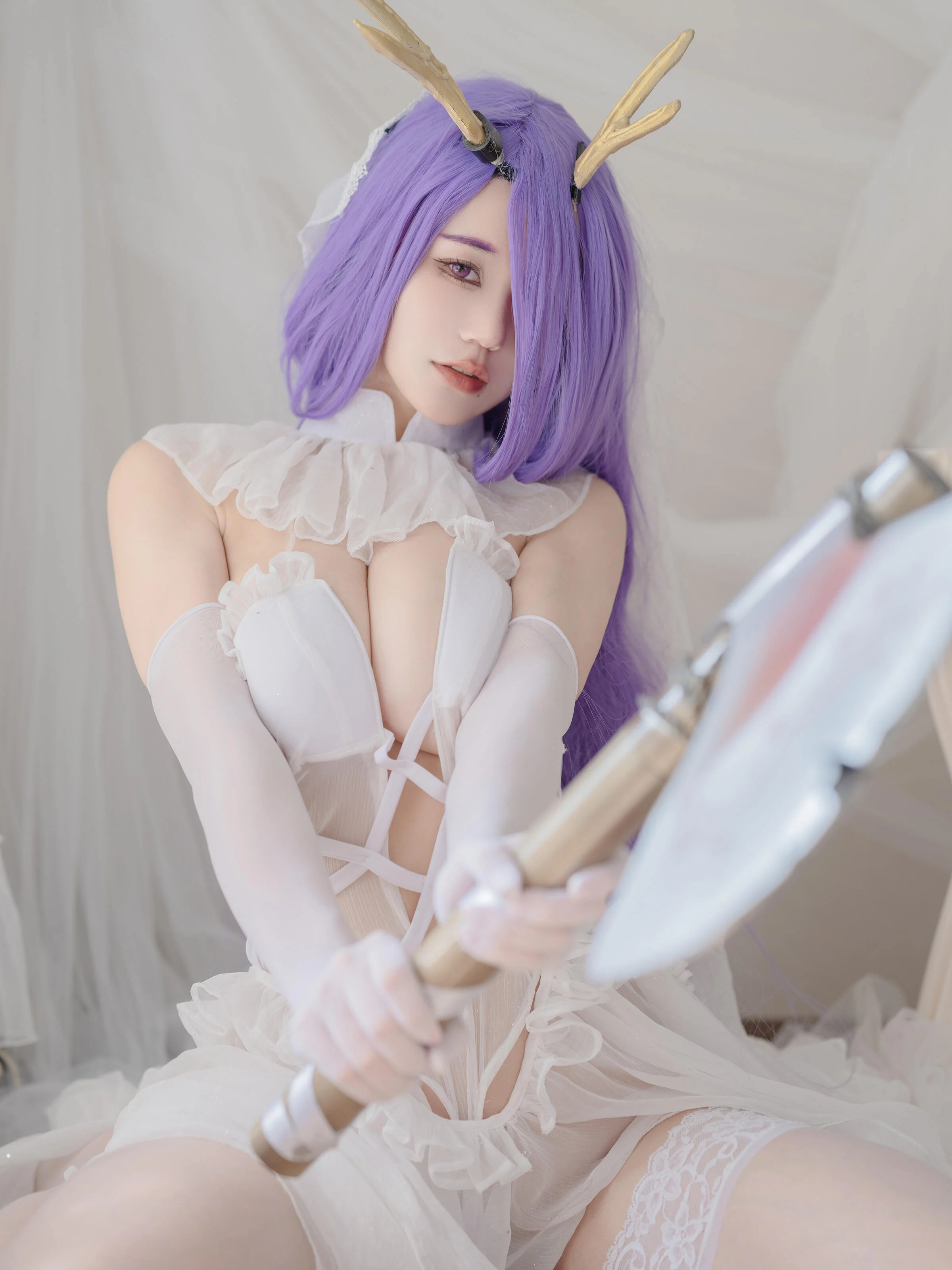 Đọc truyện hentai Tuyển tập Albums siêu phẩm Cosplay - Chap 73 - Chiyo Ogura với váy cưới Golden Deer AZURLANE