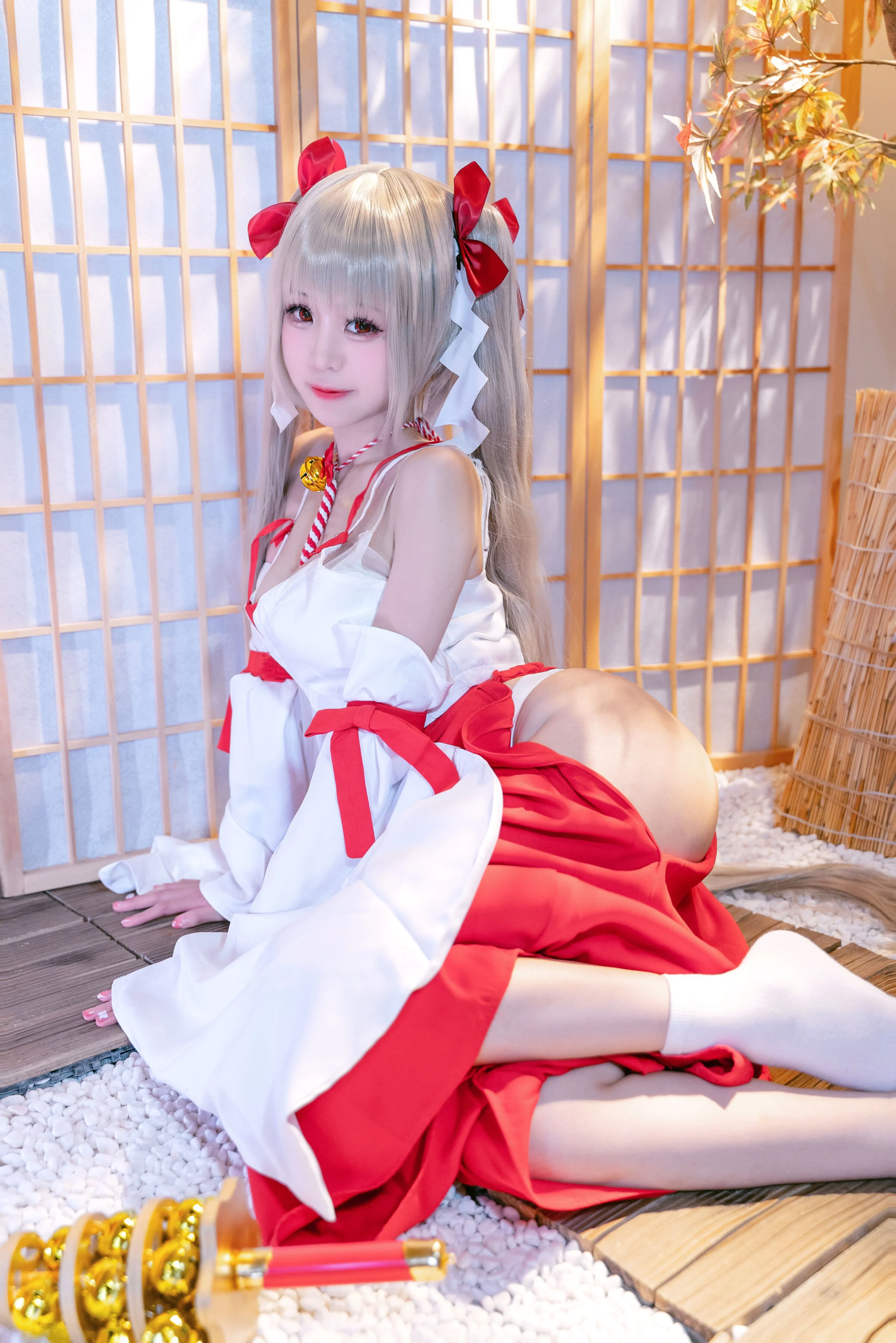 Đọc truyện hentai Tuyển tập Albums siêu phẩm Cosplay - Chap 594 - miko sauce - Awesome witch