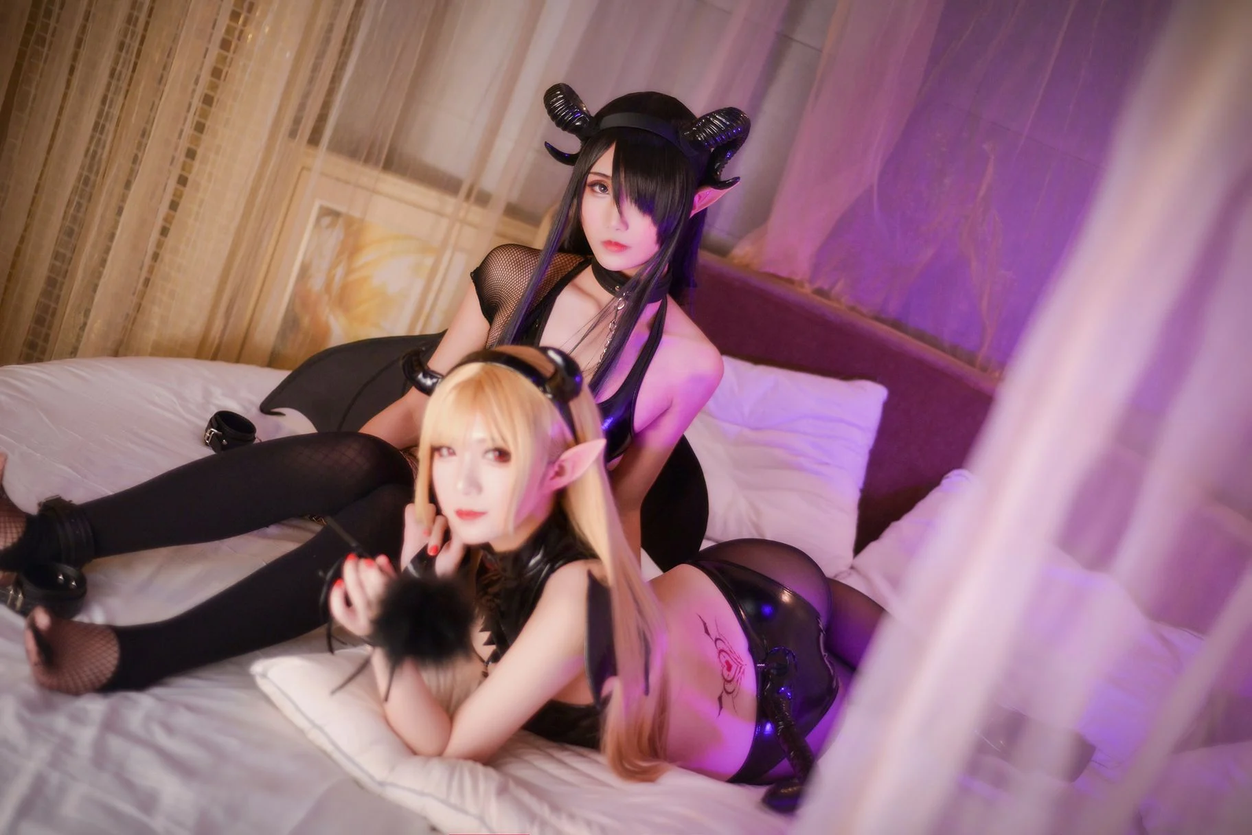 Đọc truyện hentai Tuyển tập Albums siêu phẩm Cosplay - Chap 170 - [Xiao Meiyan (Ba Mama Xiao Moyan)] Bộ sưu tập đôi Succubus số 007