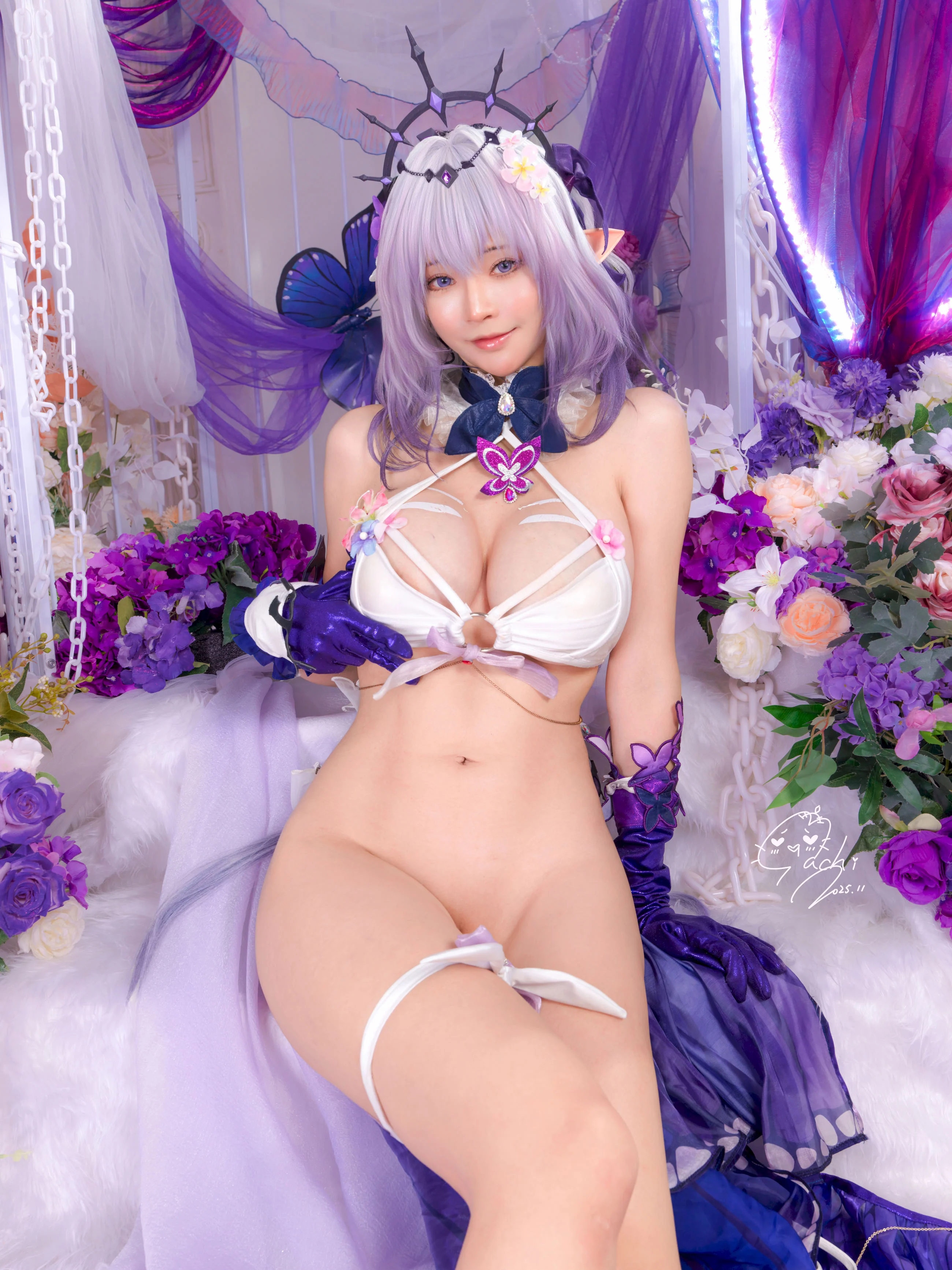 Đọc truyện hentai Tuyển tập Albums siêu phẩm Cosplay - 1353 - [Machi Mayoshi] The dangerous behind the scenes of the Castris Swimsuit Saint Part 1