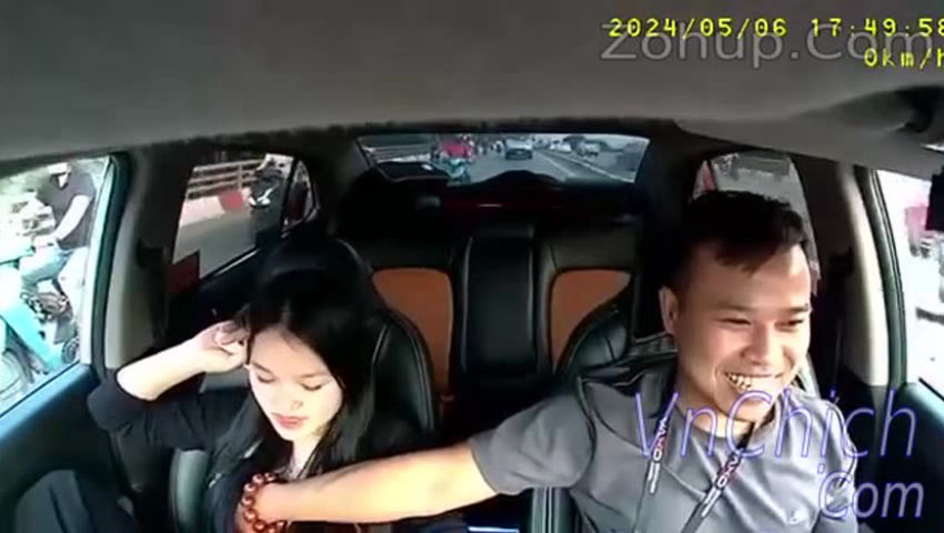 Nghe nói anh tài xế này đang hot phải không nè