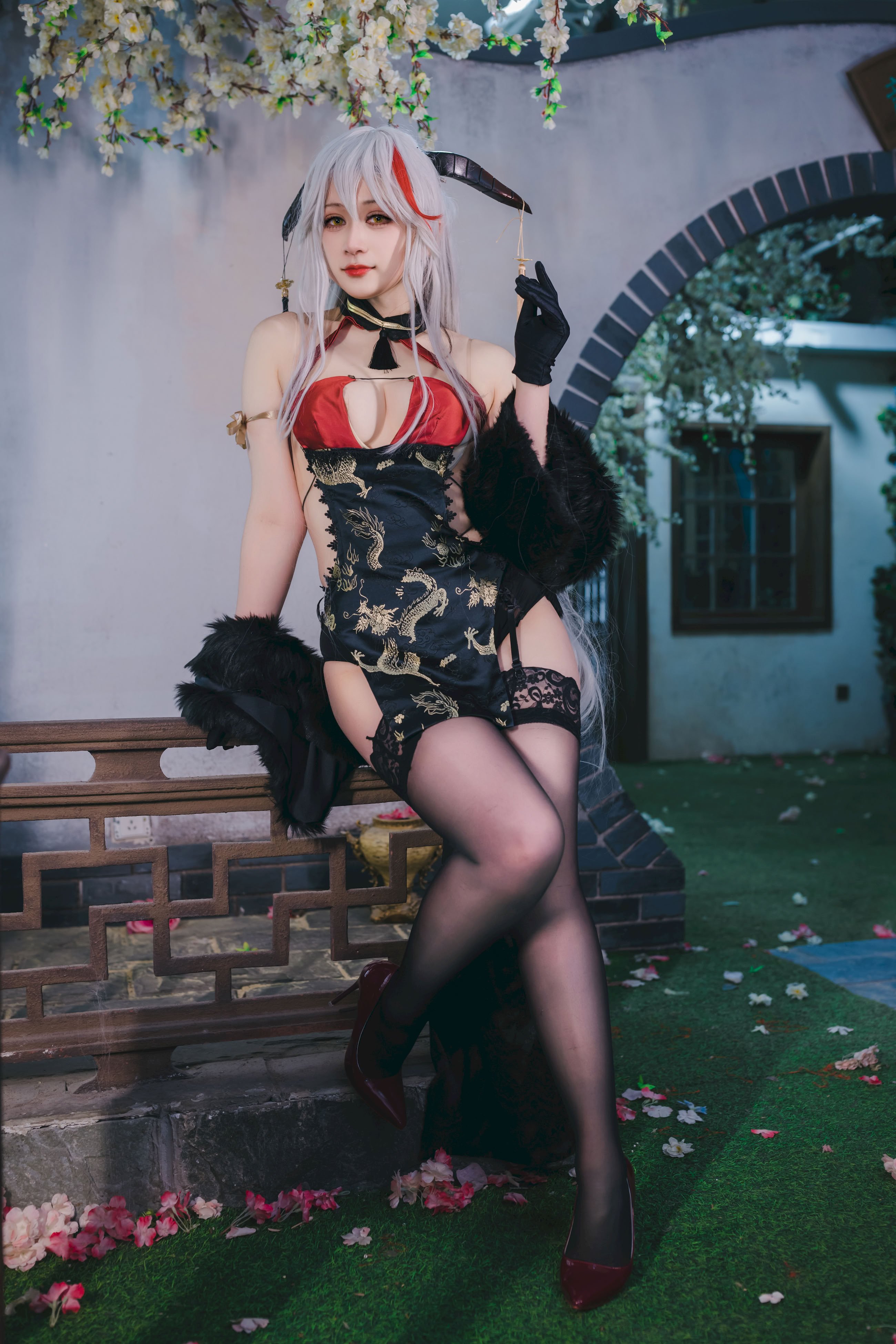 Đọc truyện hentai Tuyển tập Albums siêu phẩm Cosplay - Chap 1226 - Zyra Autumn-Azur Lane-Egil