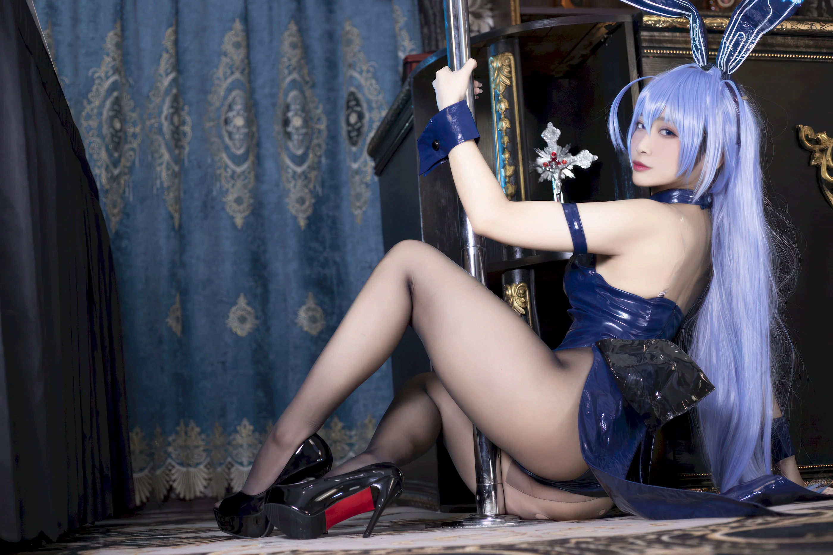 Đọc truyện hentai Tuyển tập Albums siêu phẩm Cosplay - Chap 1298 - LoLiSAMA - Garden Bunny Girl (Azur Lane)