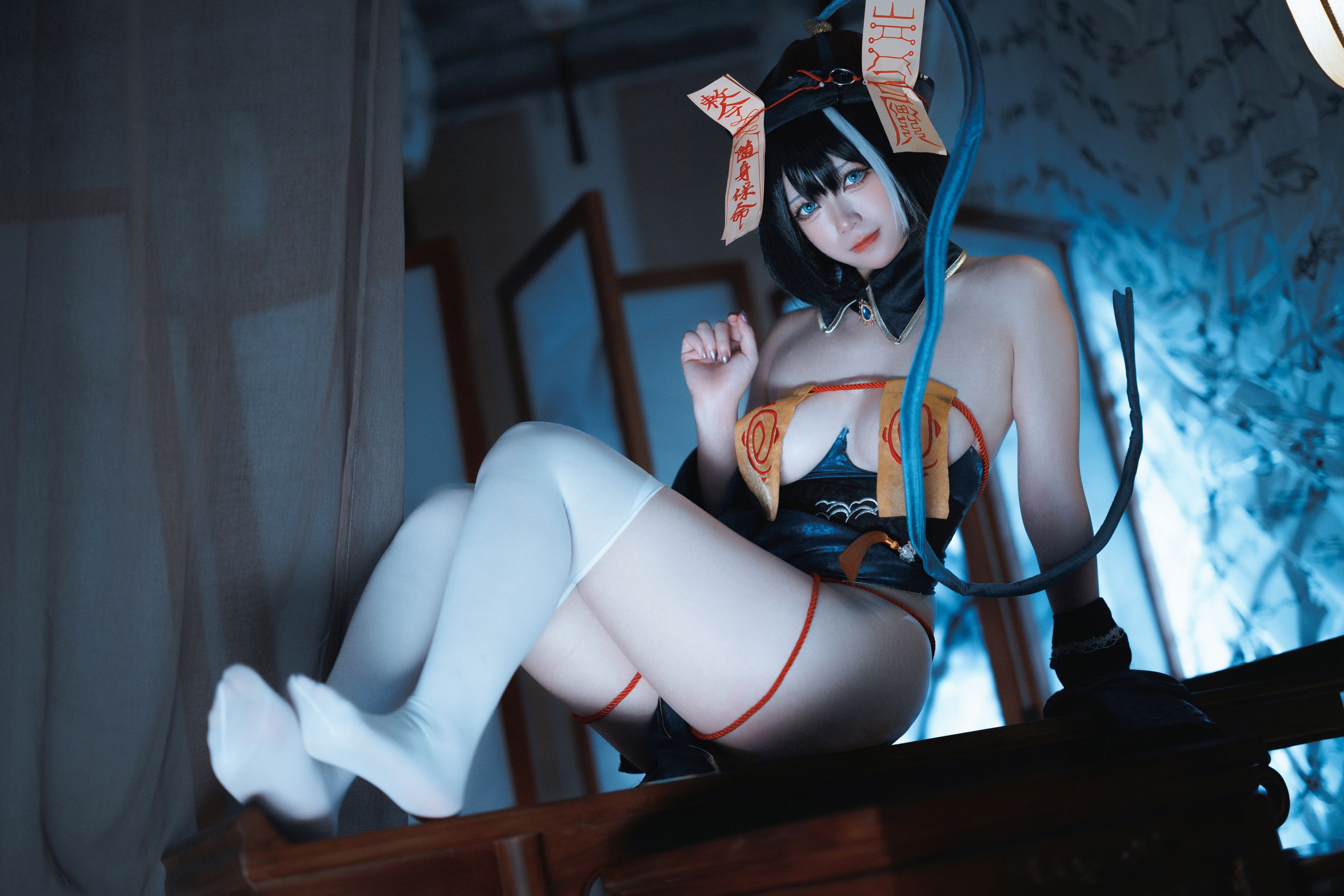 Đọc truyện hentai Tuyển tập Albums siêu phẩm Cosplay - Chap 560 - Yingluojiang w Azur Lane Huajia Zombie