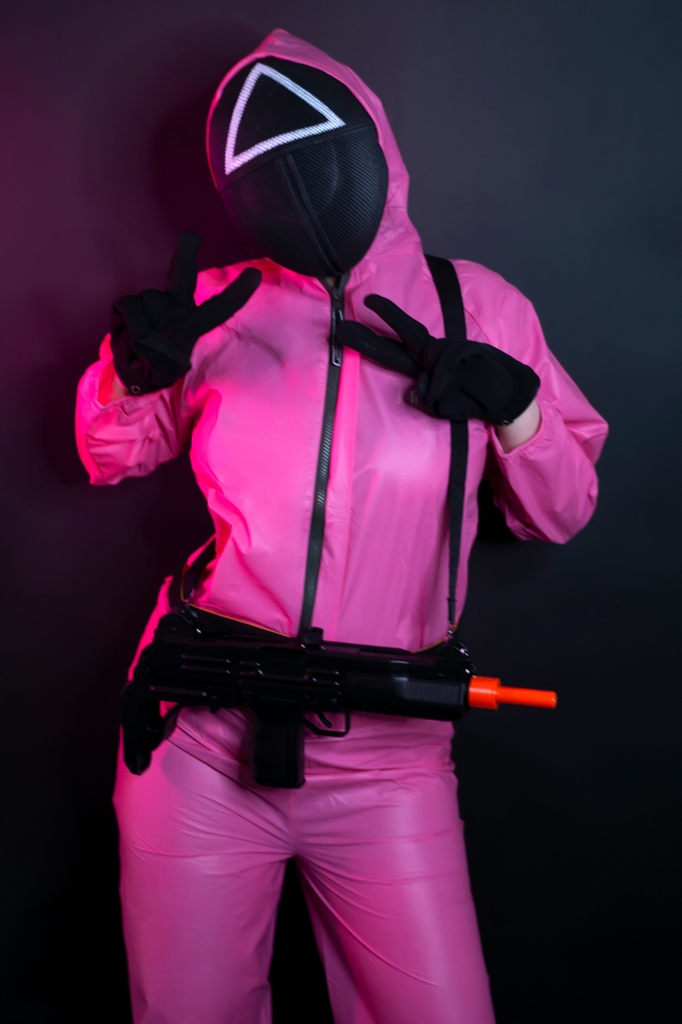 Đọc truyện hentai Tuyển tập Albums siêu phẩm Cosplay - Chap 240 - Hana Bunny – Squid Game