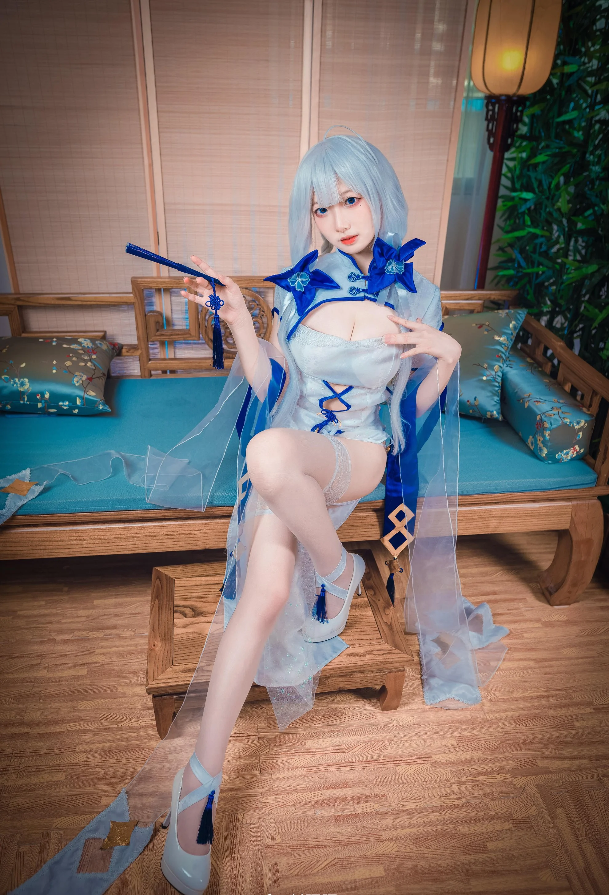 Đọc truyện hentai Tuyển tập Albums siêu phẩm Cosplay - Chap 892 - Fengjiang v NO.001 Azur Lane Glory
