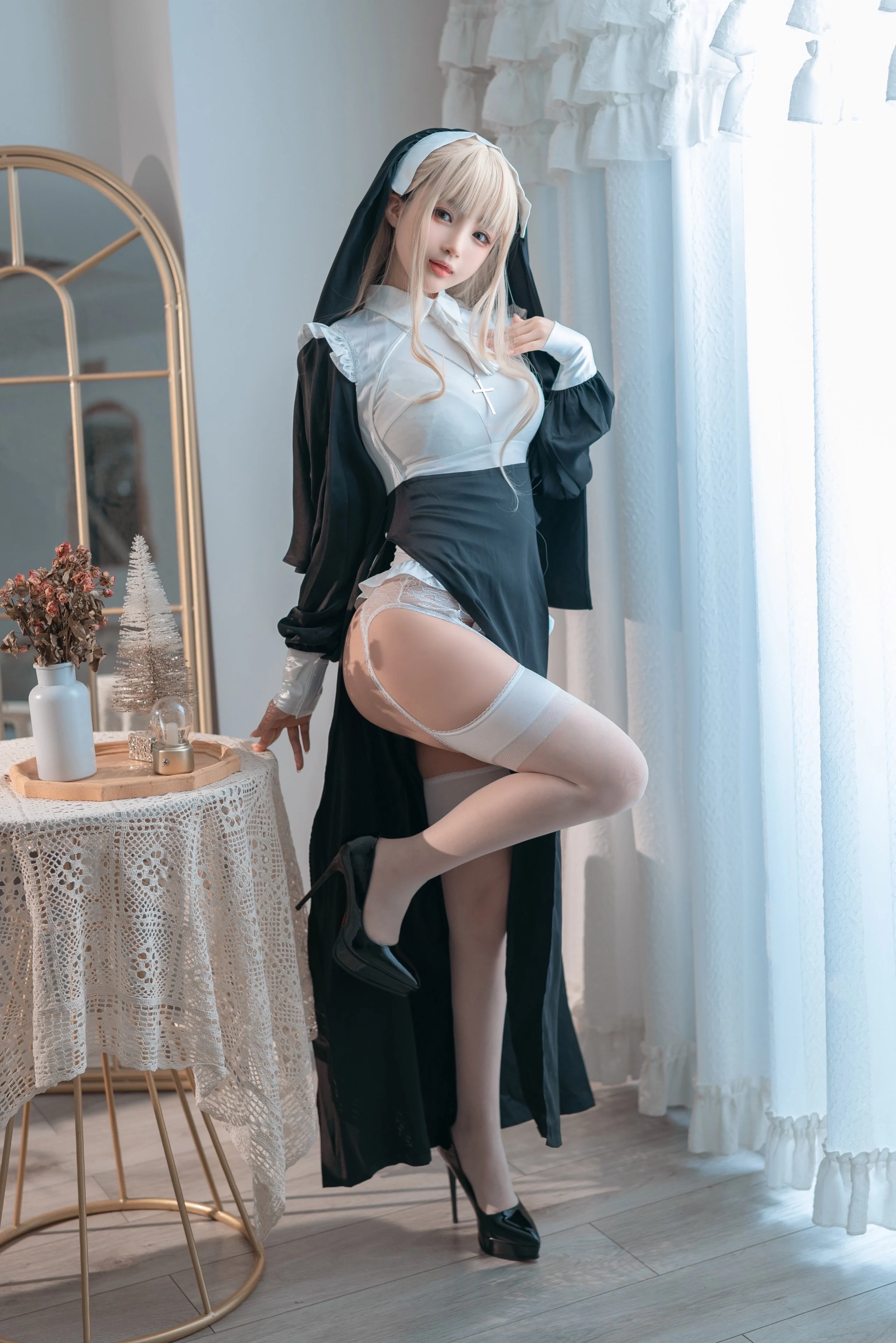 Đọc truyện hentai Tuyển tập Albums siêu phẩm Cosplay - Chap 771 - Sakurai Nene - Nun