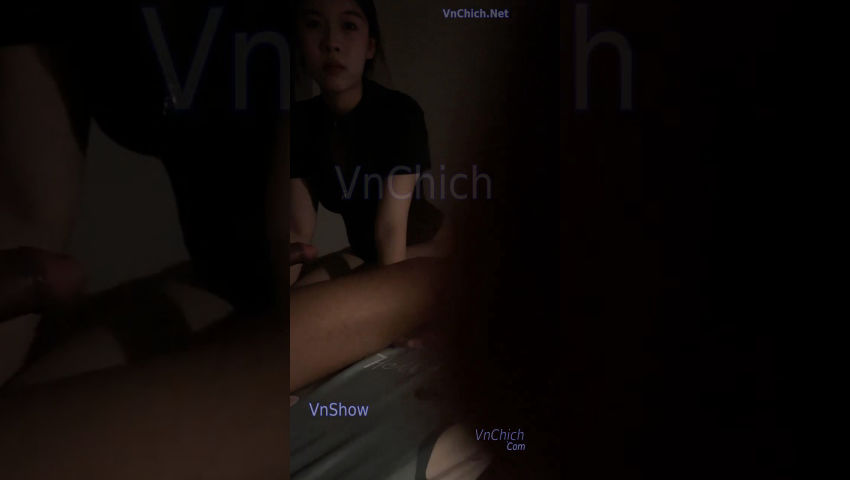 Em gái cực xinh dâm đãng