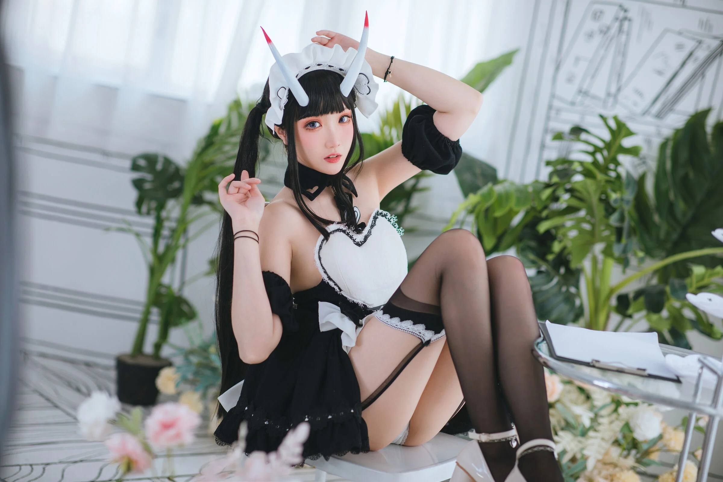 Đọc truyện hentai Tuyển tập Albums siêu phẩm Cosplay - Chap 591 - Guashi-chan Noshiro Maid