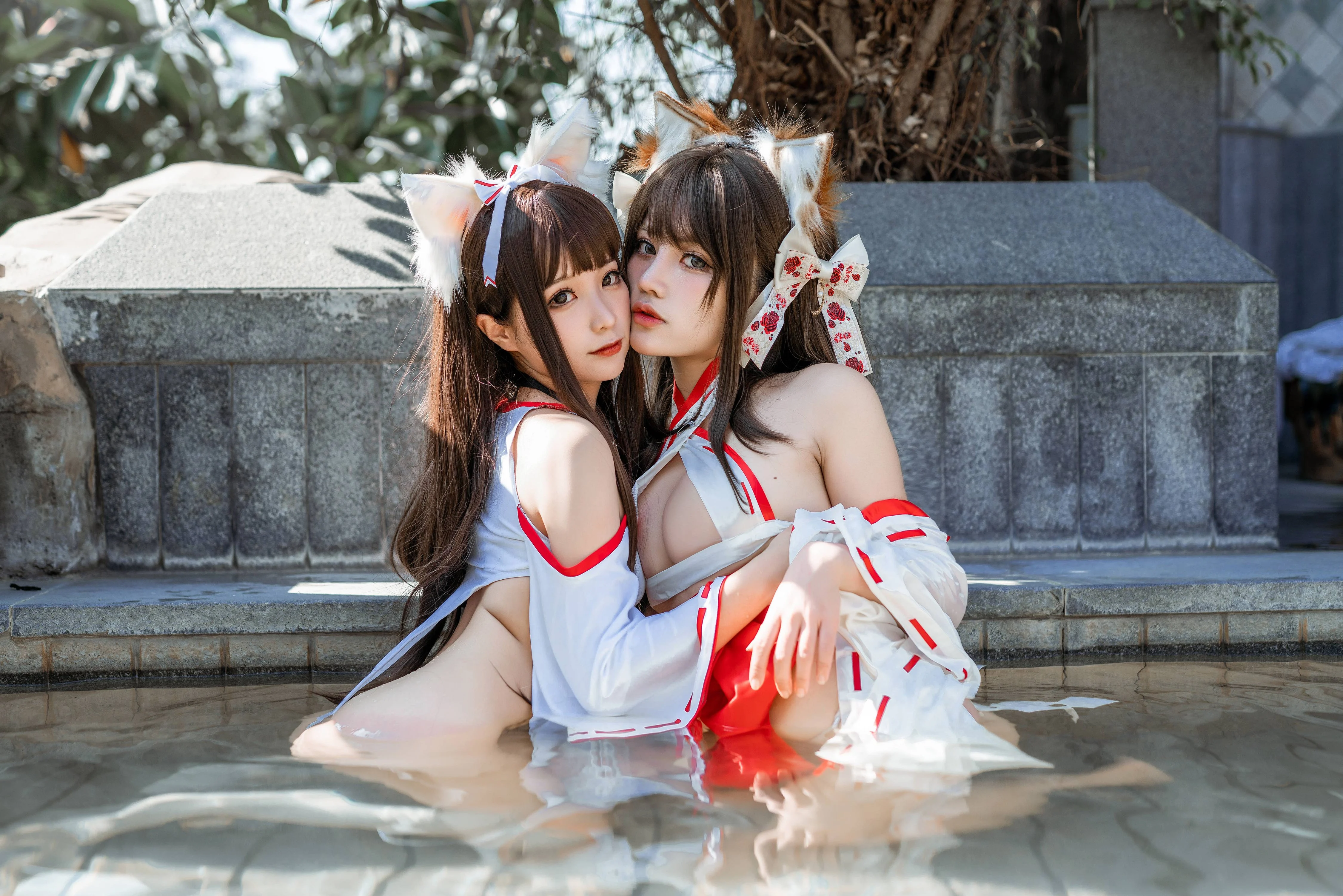 Đọc truyện hentai Tuyển tập Albums siêu phẩm Cosplay - Chap 1341 - Foolish Momo - & A Smile of Fragrance, Two-Person Fox