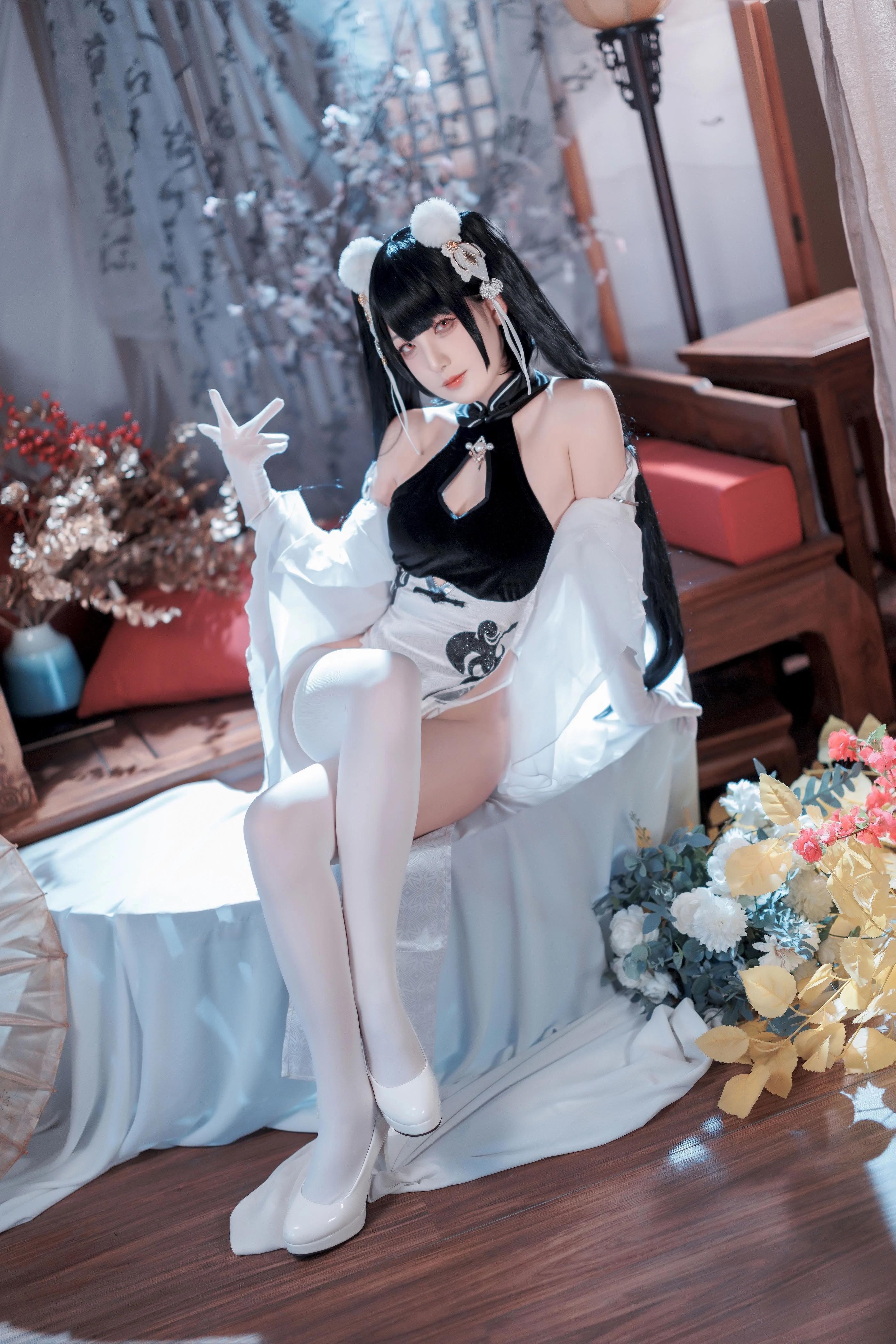 Đọc truyện hentai Tuyển tập Albums siêu phẩm Cosplay - Chap 1170 - The Frontier V - Azur Lane Peter Strasser Erotic Books and Jade