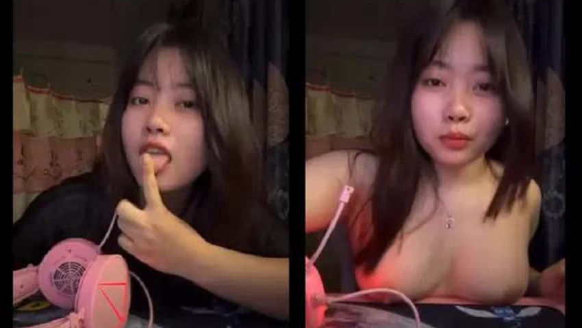 Chơi game với bạn thua em phải show hàng cho bọn nó coi nè ~ Sex Viet69