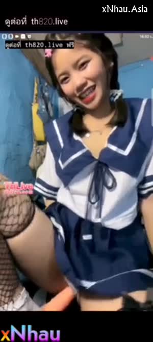 Gái dâm thích cosplay học sinh khoe hàng thủ dâm kích thích (Gái dâm thích cosplay học sinh khoe hàng thủ dâm kích thích) [26]