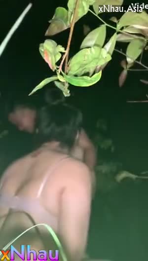 Public ngoài vườn vụng trộm (Public ngoài vườn vụng trộm) [26]