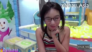 Ae nào biết idol VN này thì đỉnh luôn,lần này e ấy show trg khu giải trí *** (Ae nào biết idol VN này thì đỉnh luôn,lần này e ấy show trg khu giải trí ***) [26]