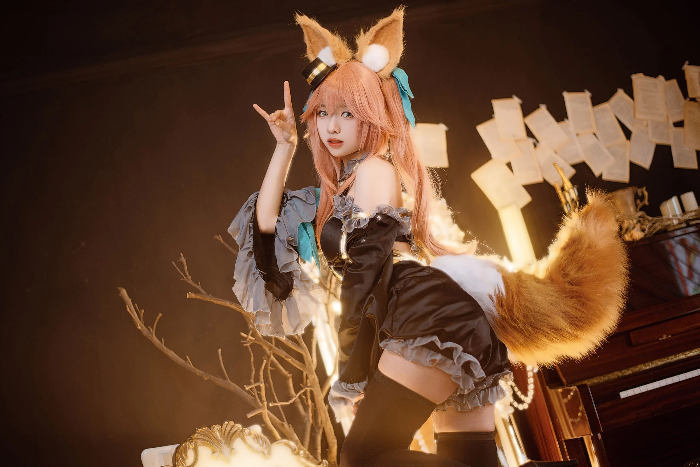 Đọc truyện hentai Tuyển tập Albums siêu phẩm Cosplay - Chap 499 - Big Curls and Small Curls - Tamamonomae is Black Magic Costume