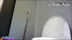 Quay lén WC nữ 32 (Quay lén WC nữ 32) [26]