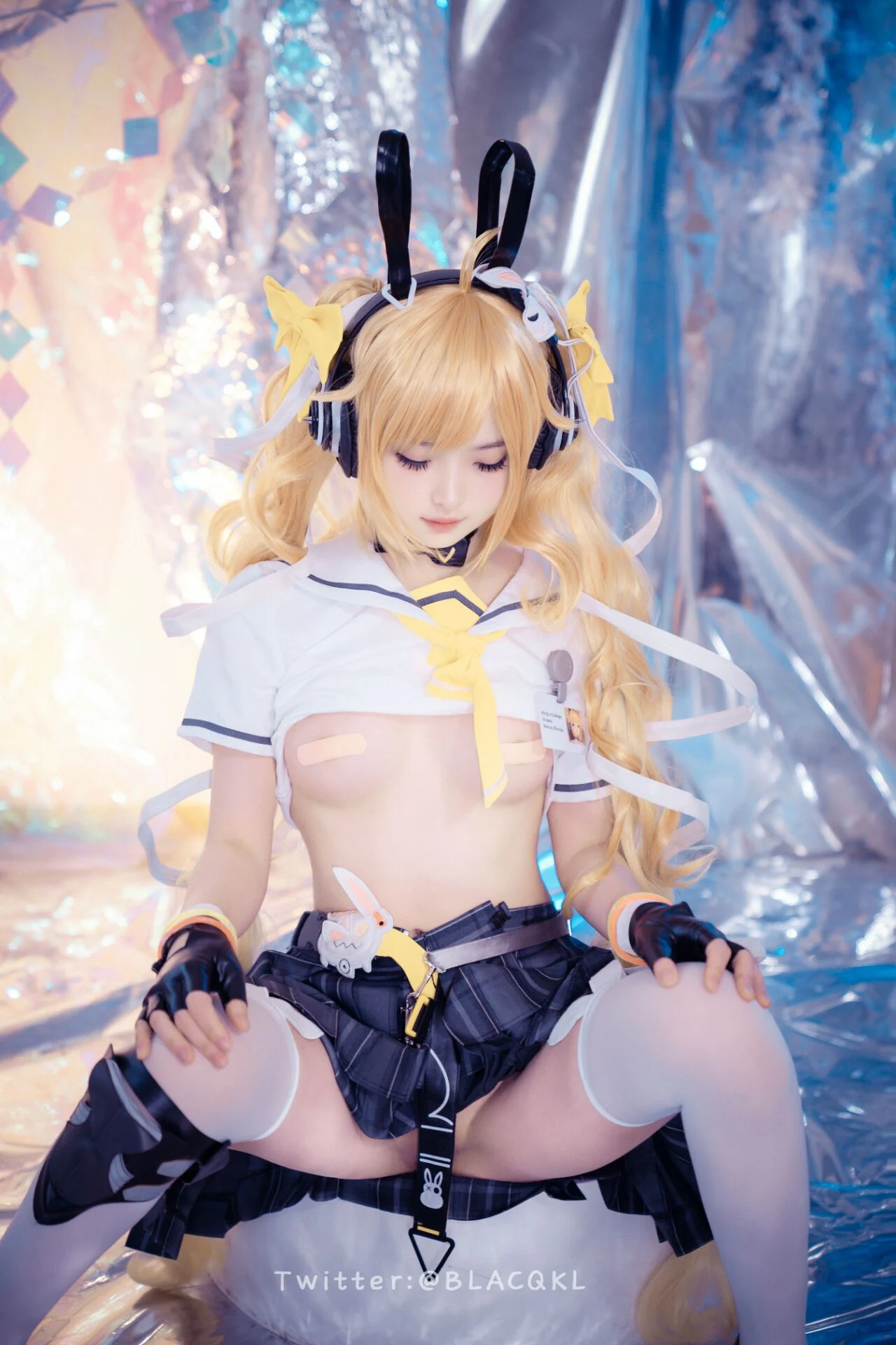 Đọc truyện hentai Tuyển tập Albums siêu phẩm Cosplay - Chap 600 - Bai Li loves chocolate - Angela
