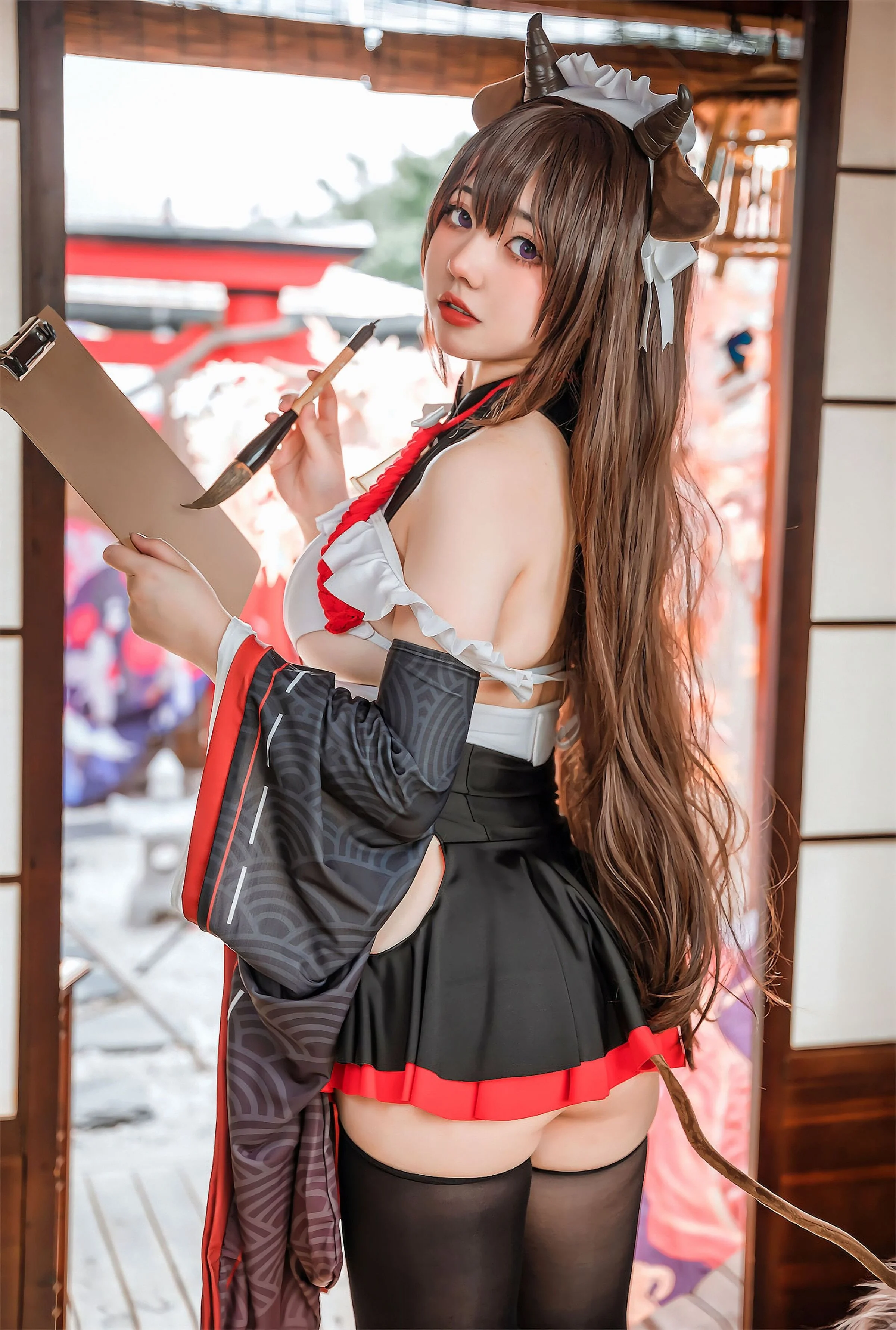 Đọc truyện hentai Tuyển tập Albums siêu phẩm Cosplay - Chap 250 - [AhRiRi_Ganlory] Cô hầu gái bối rối của Azur Lane