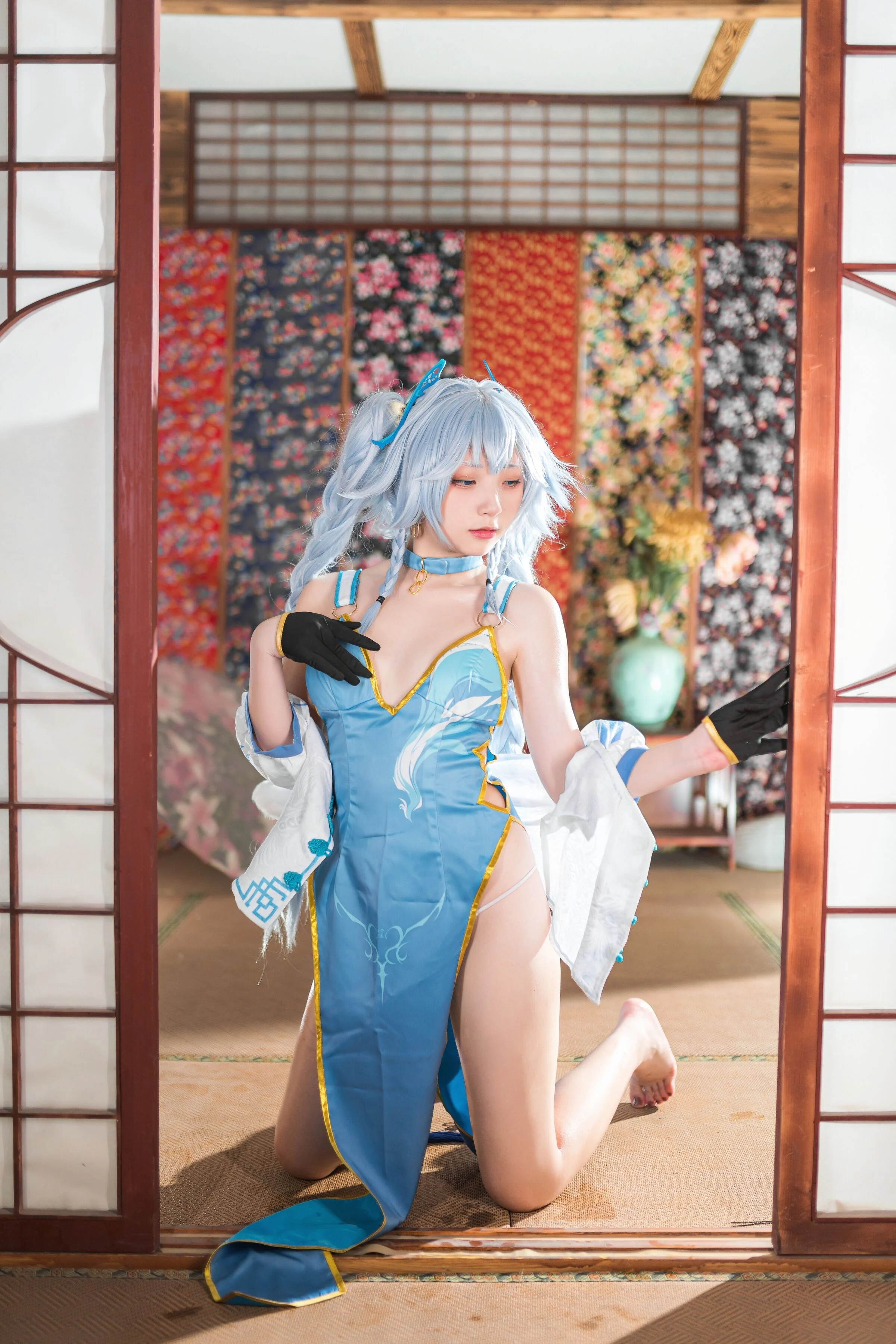 Đọc truyện hentai Tuyển tập Albums siêu phẩm Cosplay - Chap 466 - Flower Bell PA15 - Delphinium Charm