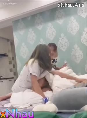 Bắt ghen độc lạ Việt Nam chùm mềm cả đám móc lồn cho nhân tình của chồng (Bắt ghen độc lạ Việt Nam chùm mềm cả đám móc lồn cho nhân tình của chồng) [26]