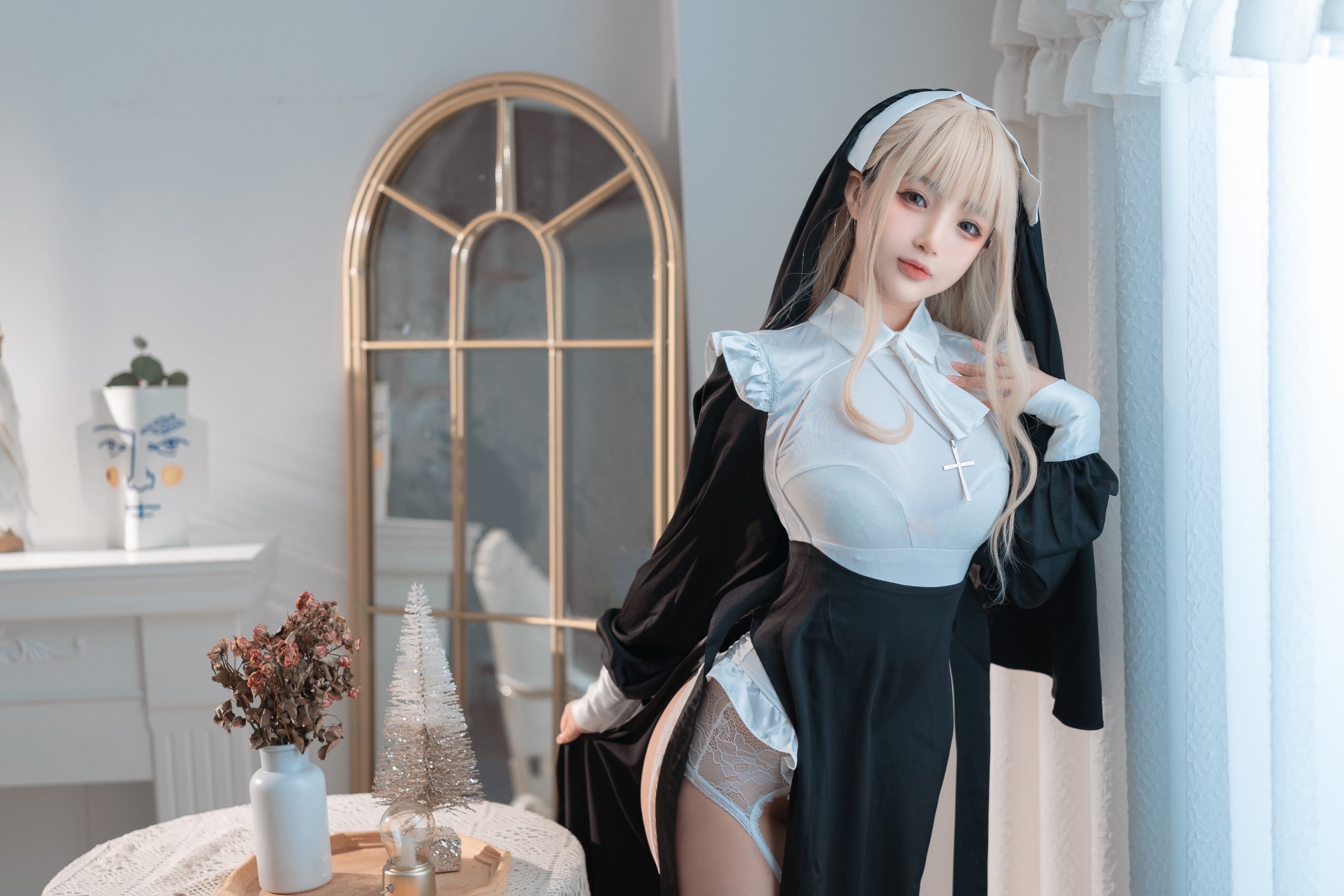Đọc truyện hentai Tuyển tập Albums siêu phẩm Cosplay - Chap 771 - Sakurai Nene - Nun