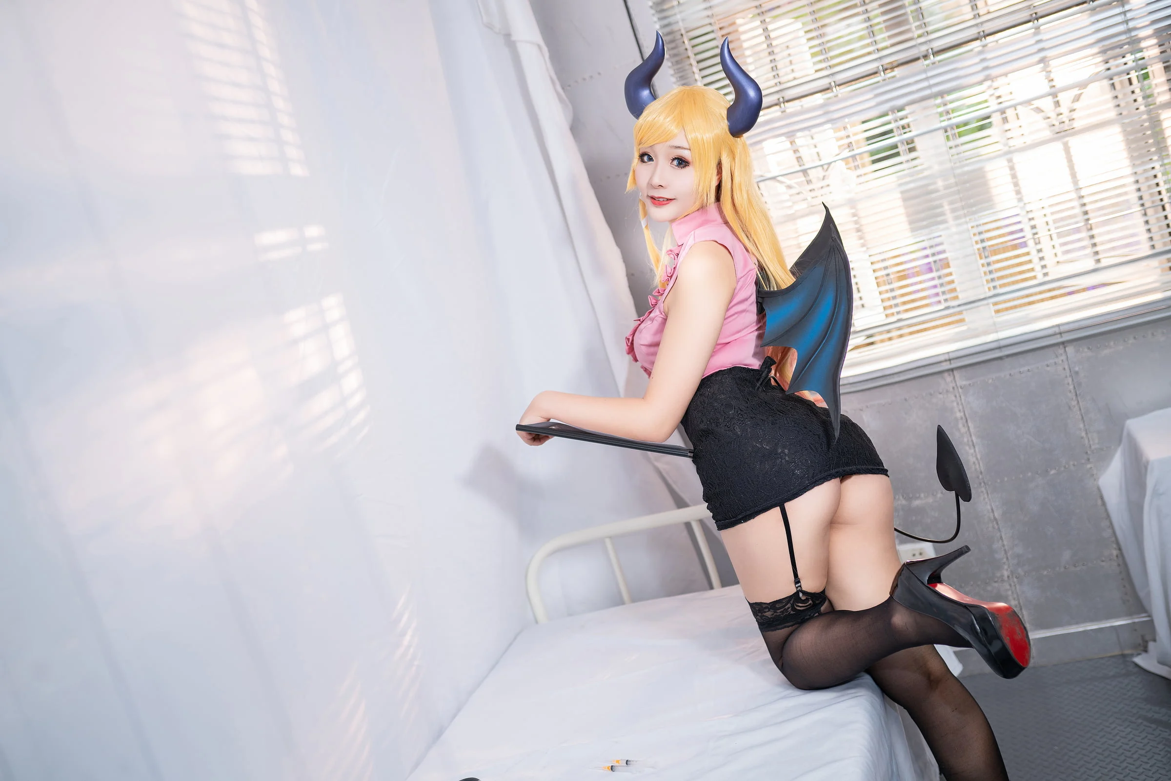 Đọc truyện hentai Tuyển tập Albums siêu phẩm Cosplay - Chap 731 - [Santou Miido] Teacher Kokku (Choko Iyutsuki)