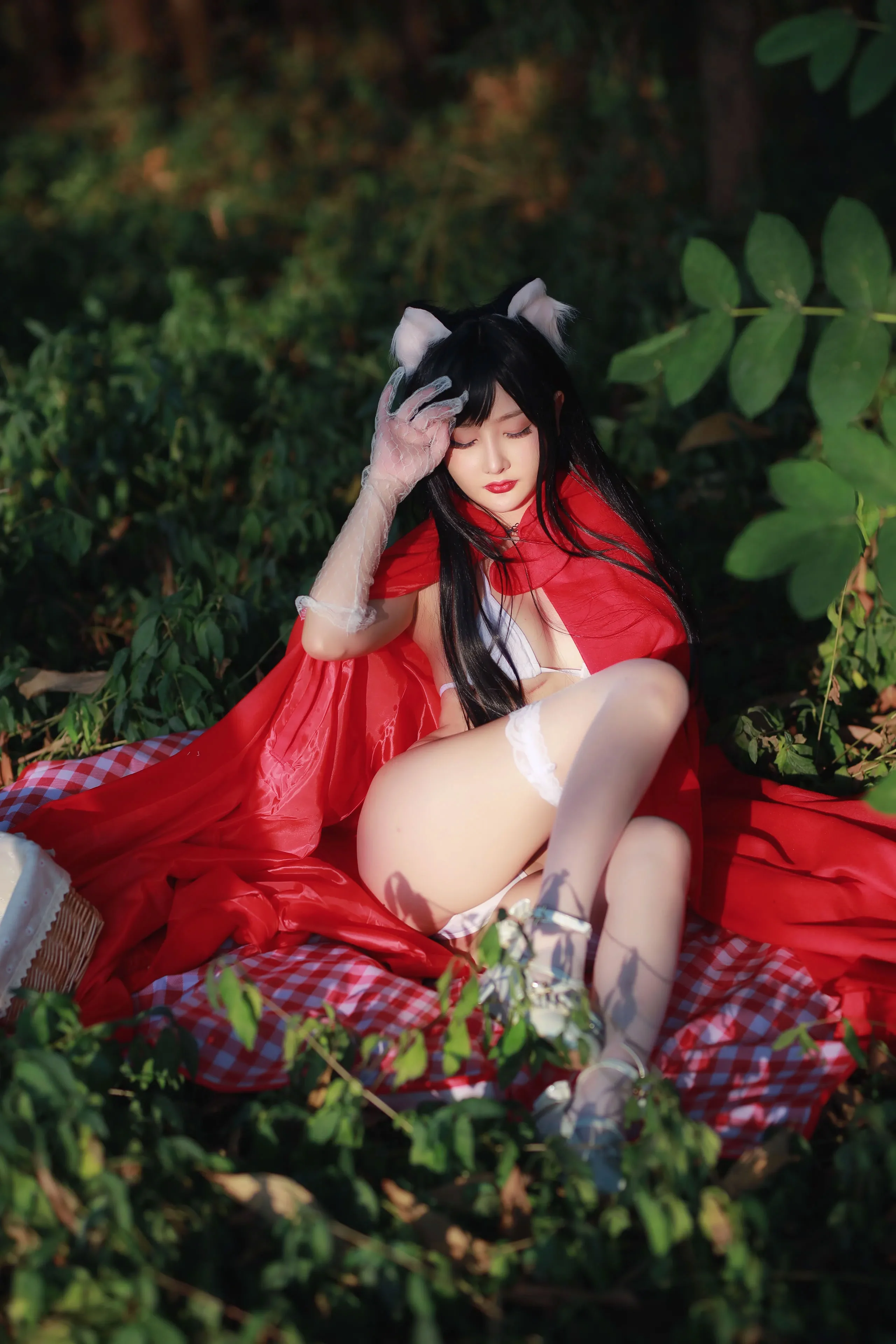 Đọc truyện hentai Tuyển tập Albums siêu phẩm Cosplay - Chap 1206 - Your Eggs (Q Version Queen) - Little Red Riding Hood