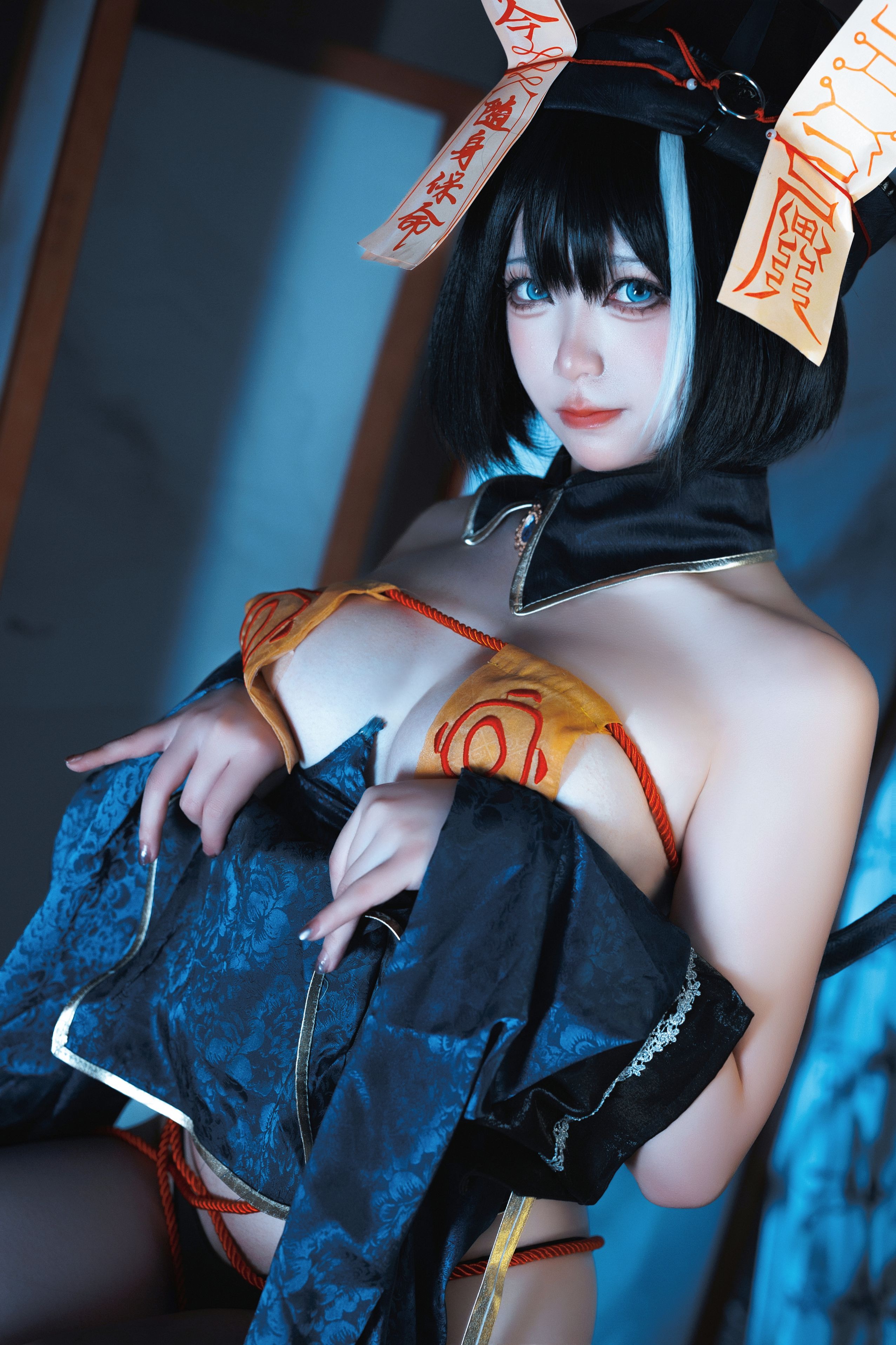 Đọc truyện hentai Tuyển tập Albums siêu phẩm Cosplay - Chap 560 - Yingluojiang w Azur Lane Huajia Zombie
