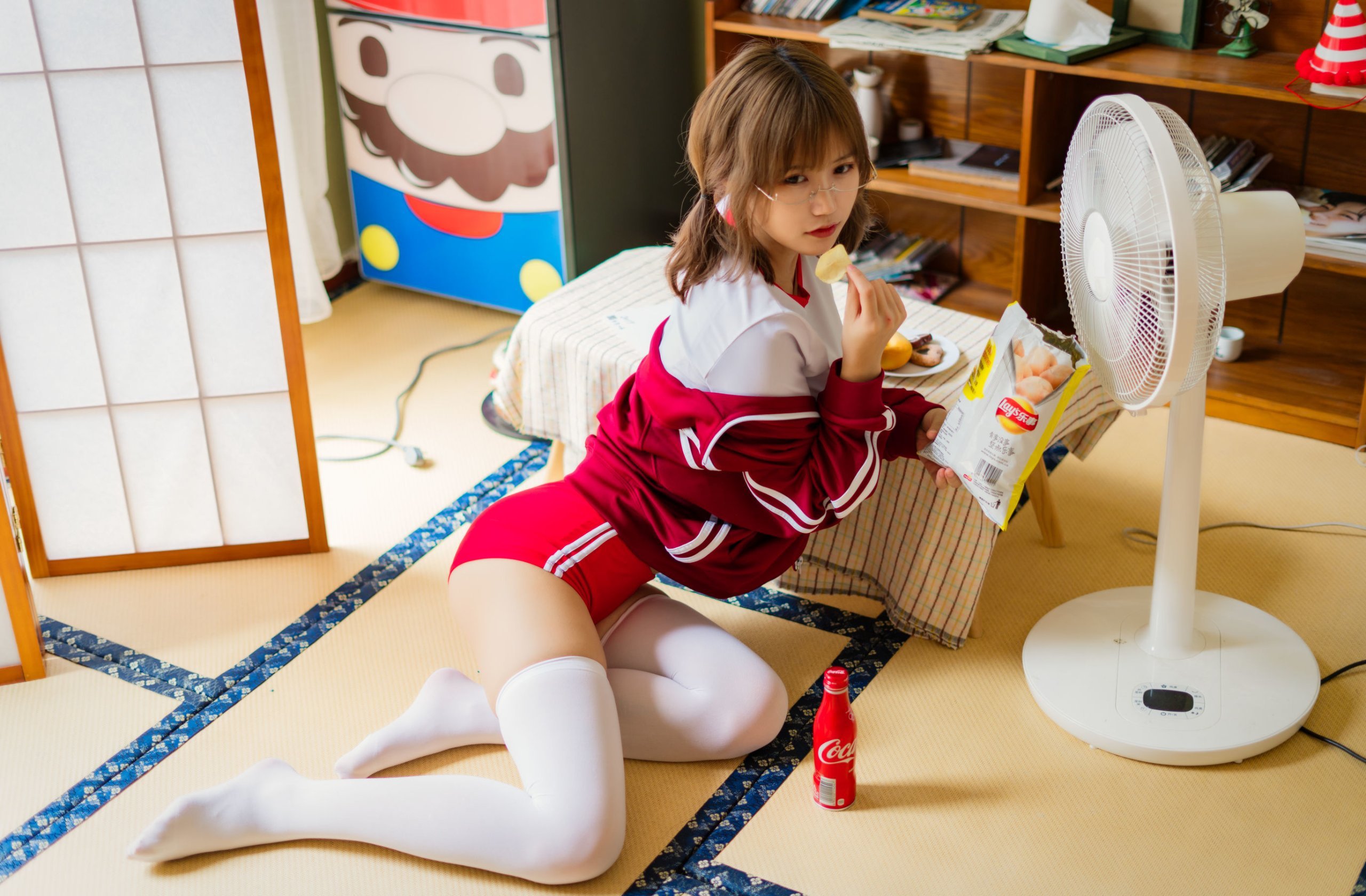 Đọc truyện hentai Tuyển tập Albums siêu phẩm Cosplay - Chap 734 - [Chiyoko Ogura] Red gymnastics suit