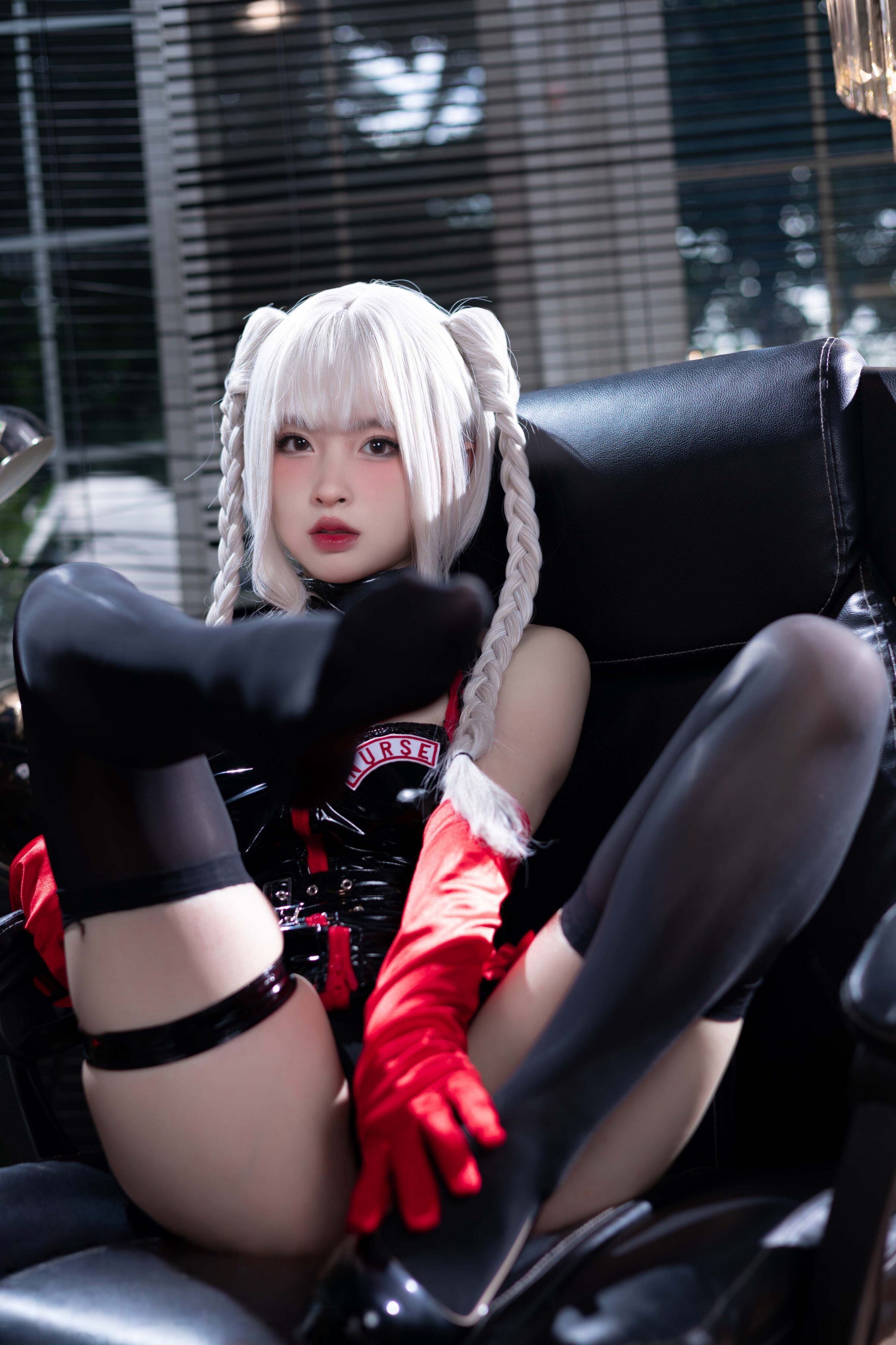 Đọc truyện hentai Tuyển tập Albums siêu phẩm Cosplay - Chap 1028 - Shimizu Yuno - White-haired nurse