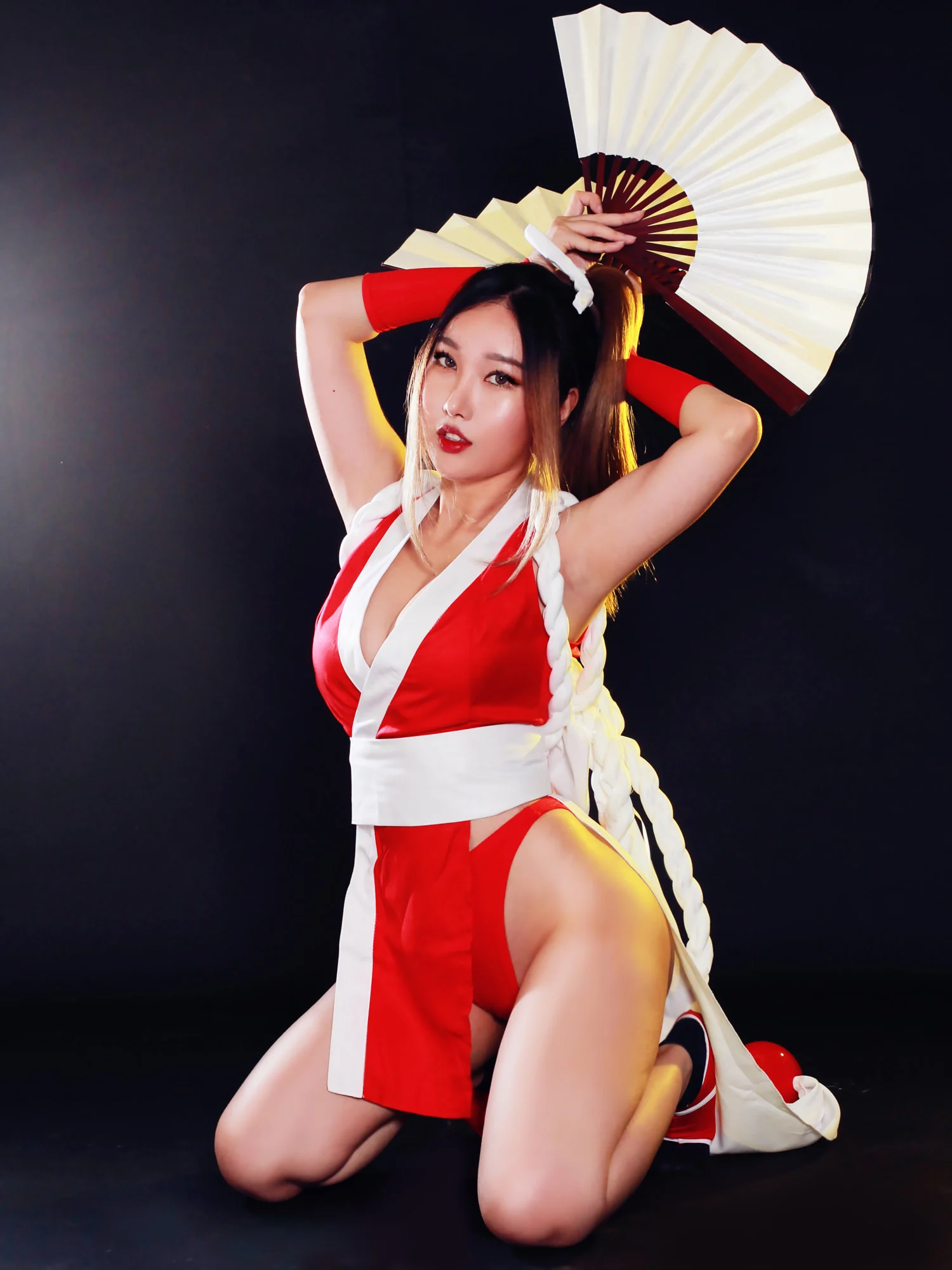 Đọc truyện hentai Tuyển tập Albums siêu phẩm Cosplay - Chap 563 - Rinnie Riot - Mai Shiranui