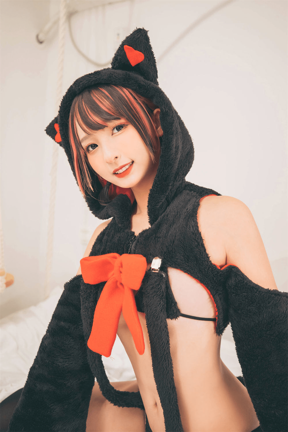 Đọc truyện hentai Tuyển tập Albums siêu phẩm Cosplay - Chap 854 - Kagura board Midwinter NO.072 Black and white cat (Absolute project) + 2V