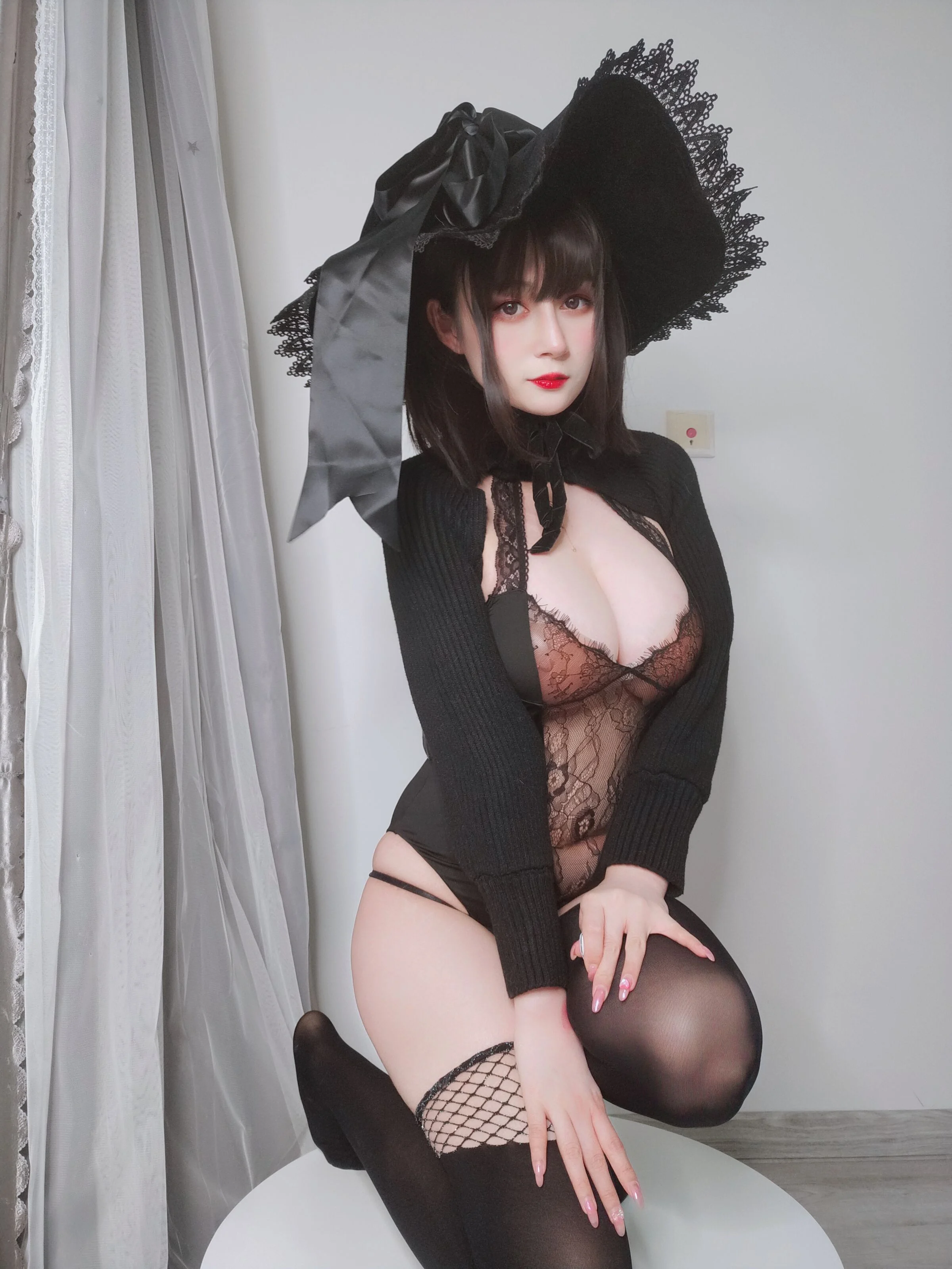 Đọc truyện hentai Tuyển tập Albums siêu phẩm Cosplay - Chap 68 - Phù thủy Cheshire