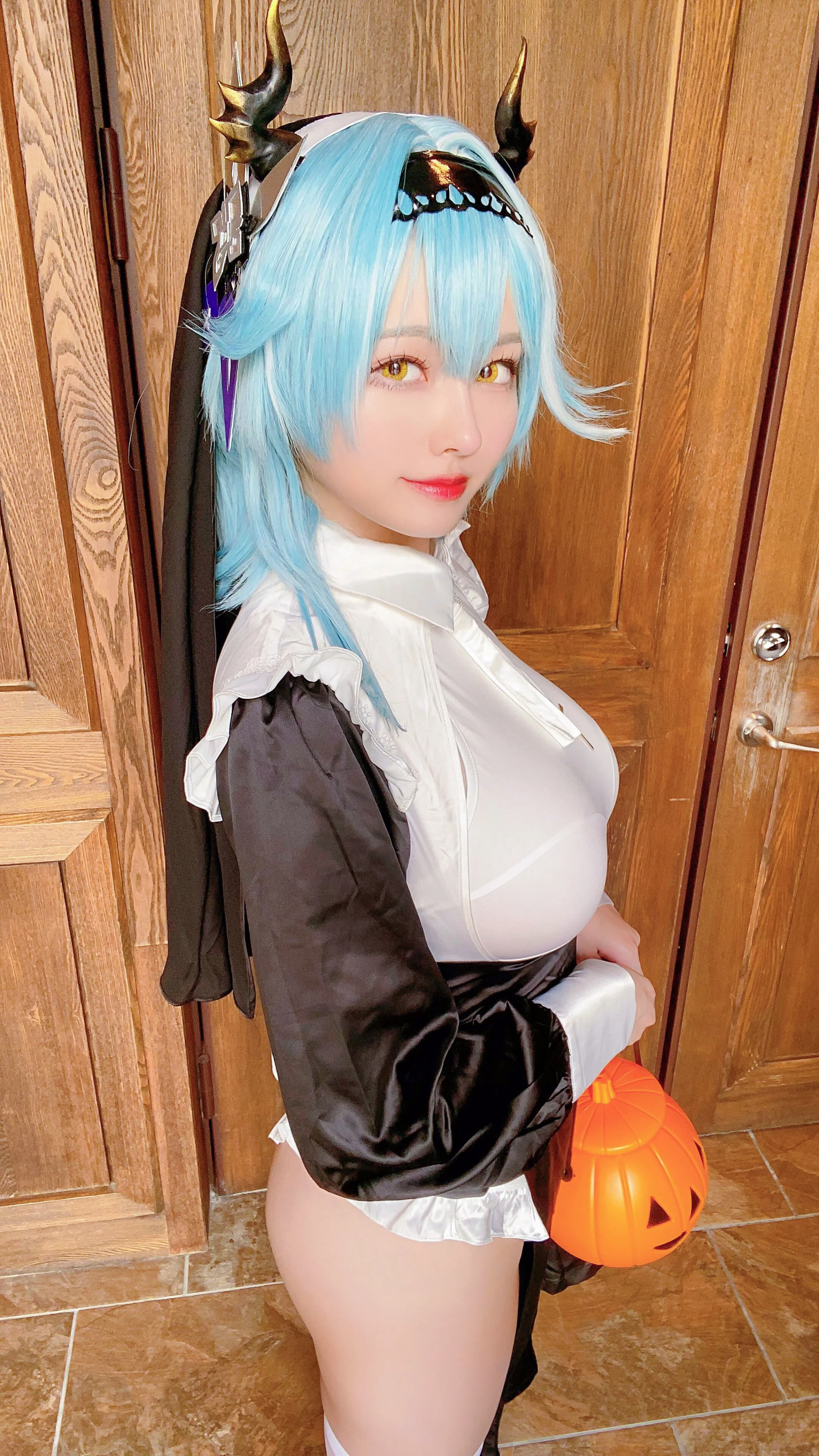 Đọc truyện hentai Tuyển tập Albums siêu phẩm Cosplay - Chap 213 - Arty Huang - Eula