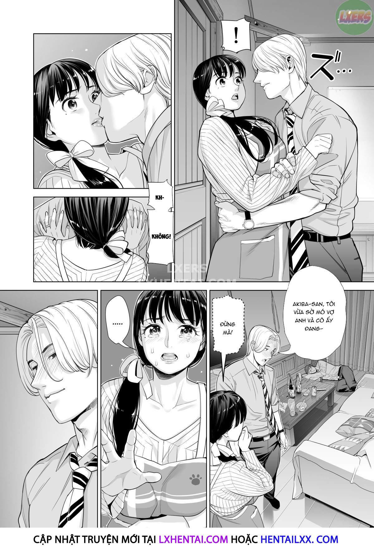 Đọc truyện hentai A Housewife Stolen By A Coworker Besides Her Blackout Drunk Husband - Chap 1