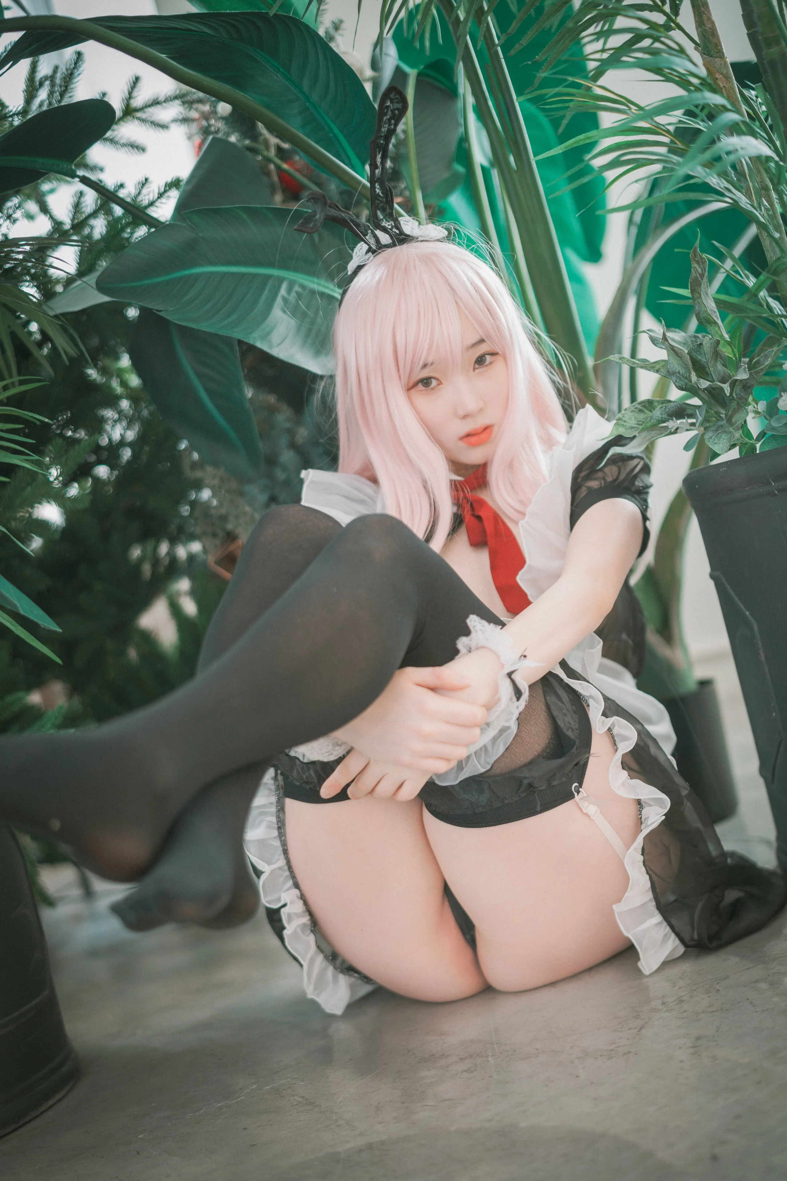 Đọc truyện hentai Tuyển tập Albums siêu phẩm Cosplay - Chap 768 - [DJAWA] Bambi - Sheer Bunny Maid