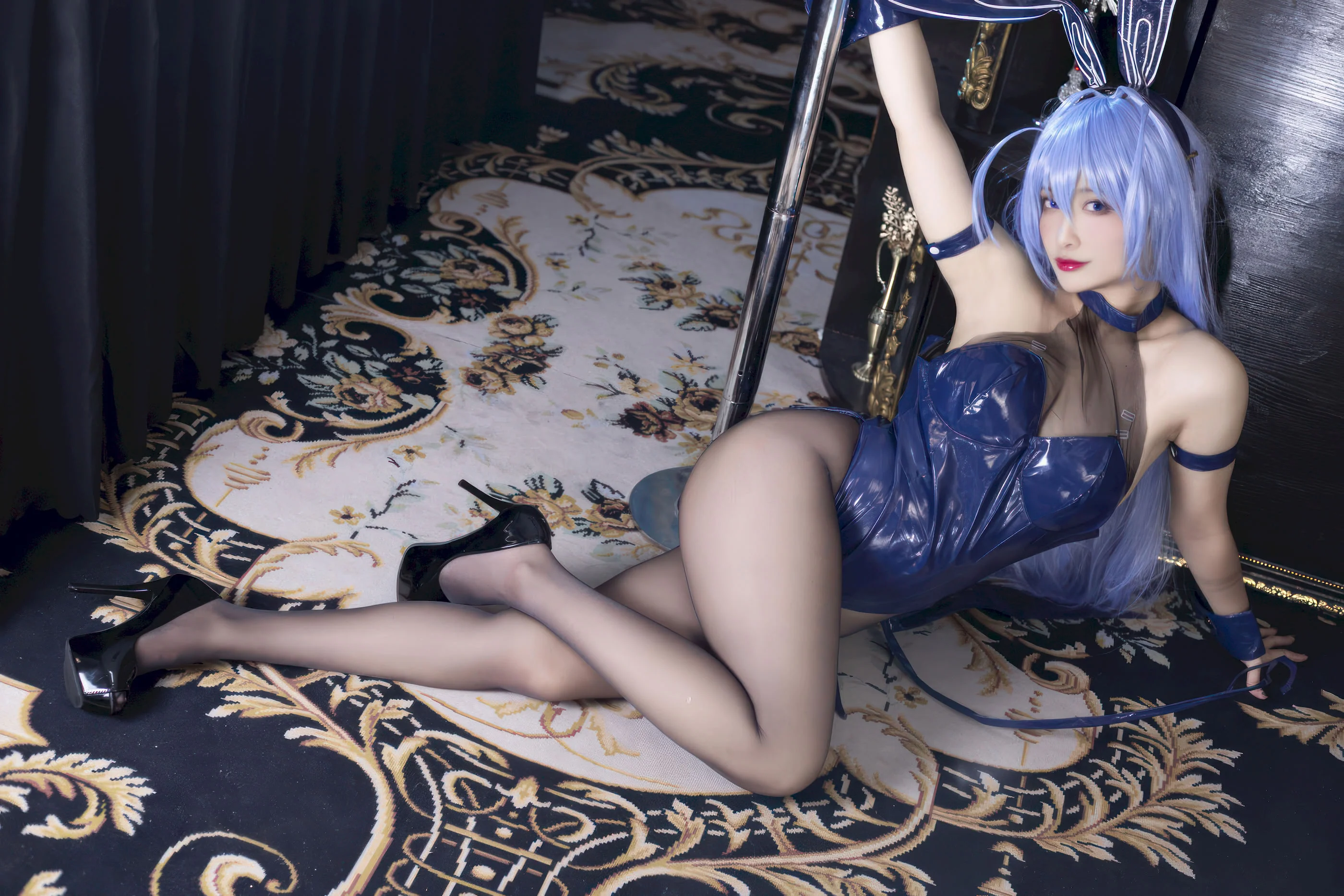 Đọc truyện hentai Tuyển tập Albums siêu phẩm Cosplay - Chap 1298 - LoLiSAMA - Garden Bunny Girl (Azur Lane)
