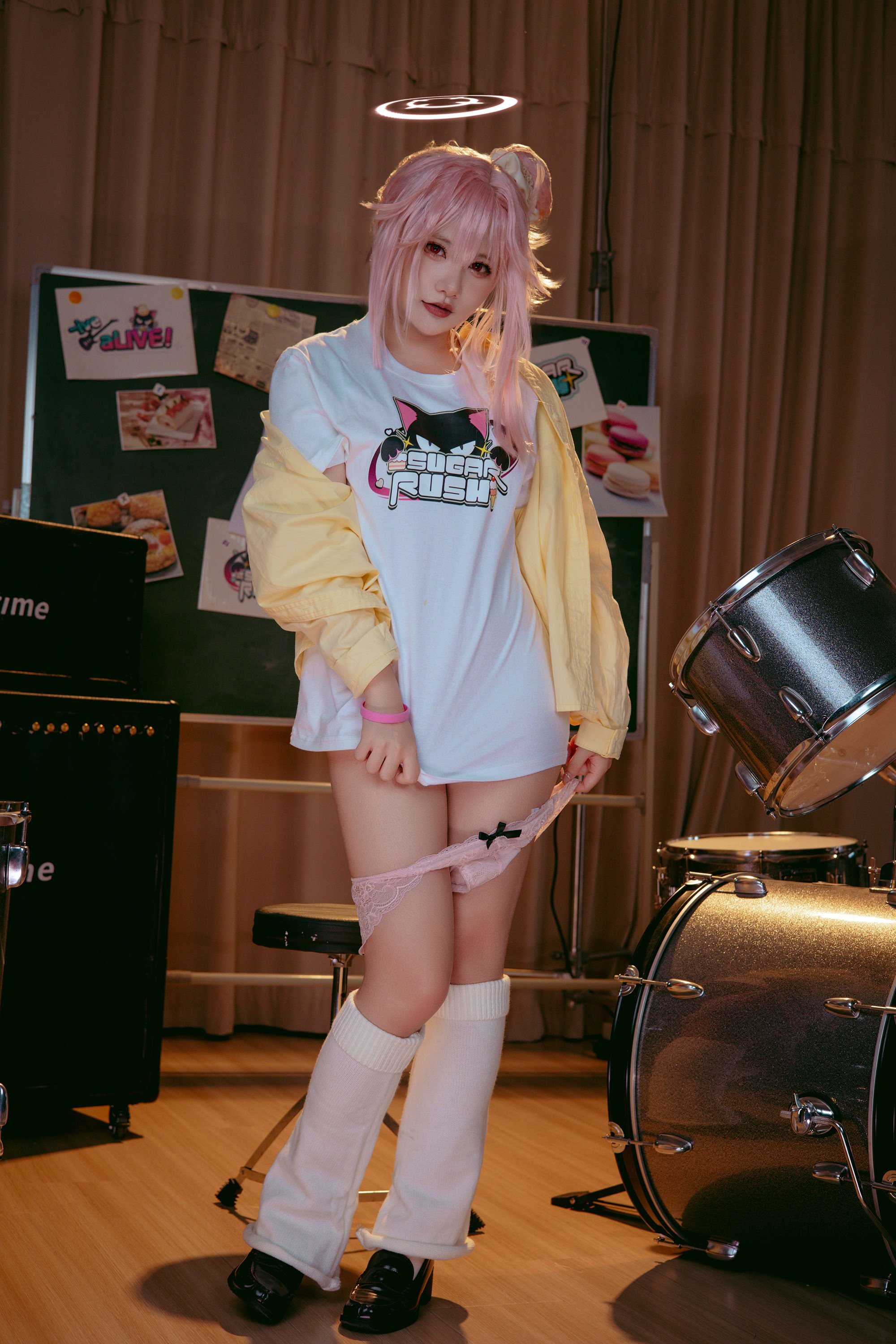 Đọc truyện hentai Tuyển tập Albums siêu phẩm Cosplay - Chap 1240 - Bite of the Bunny Girl ovo - Yutori Natsu (Blue Archive)