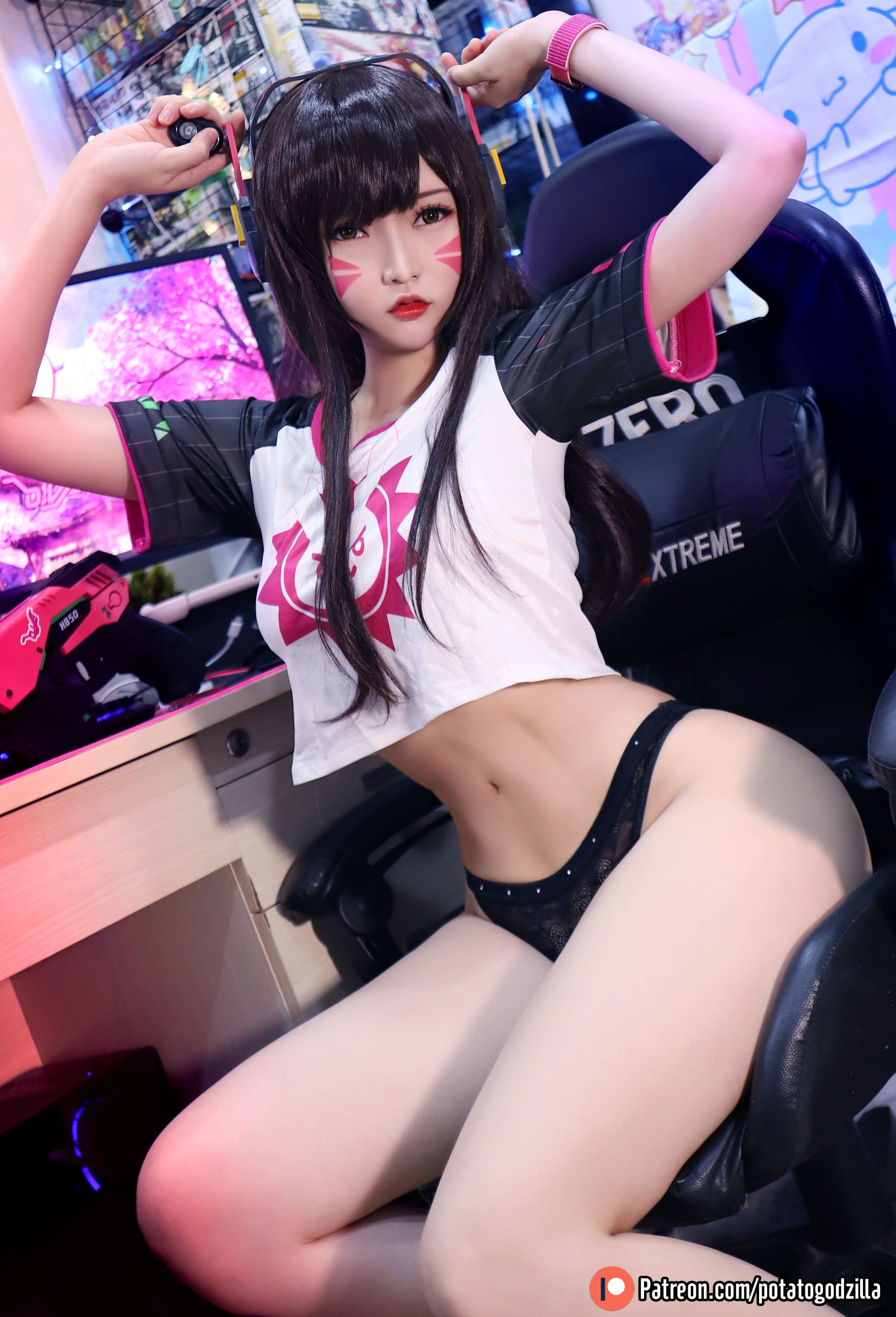 Đọc truyện hentai Tuyển tập Albums siêu phẩm Cosplay - Chap 298 - Potato Godzilla - D.Va