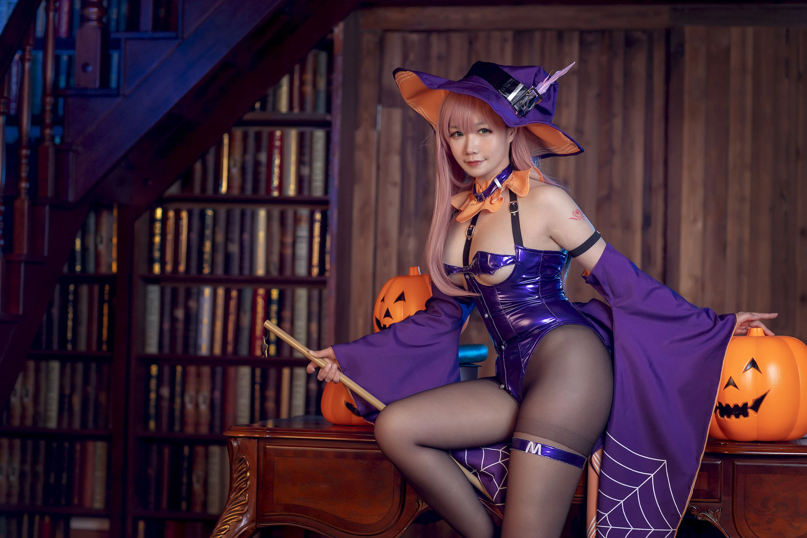 Đọc truyện hentai Tuyển tập Albums siêu phẩm Cosplay - Chap 1176 - Mahua Sauce - Memphis Halloween
