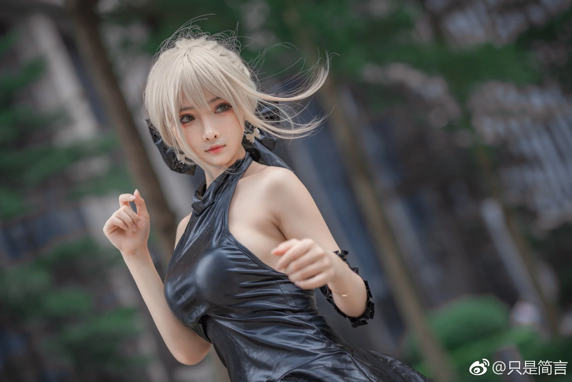 Đọc truyện hentai Tuyển tập Albums siêu phẩm Cosplay - Chap 886 - saber cosplay
