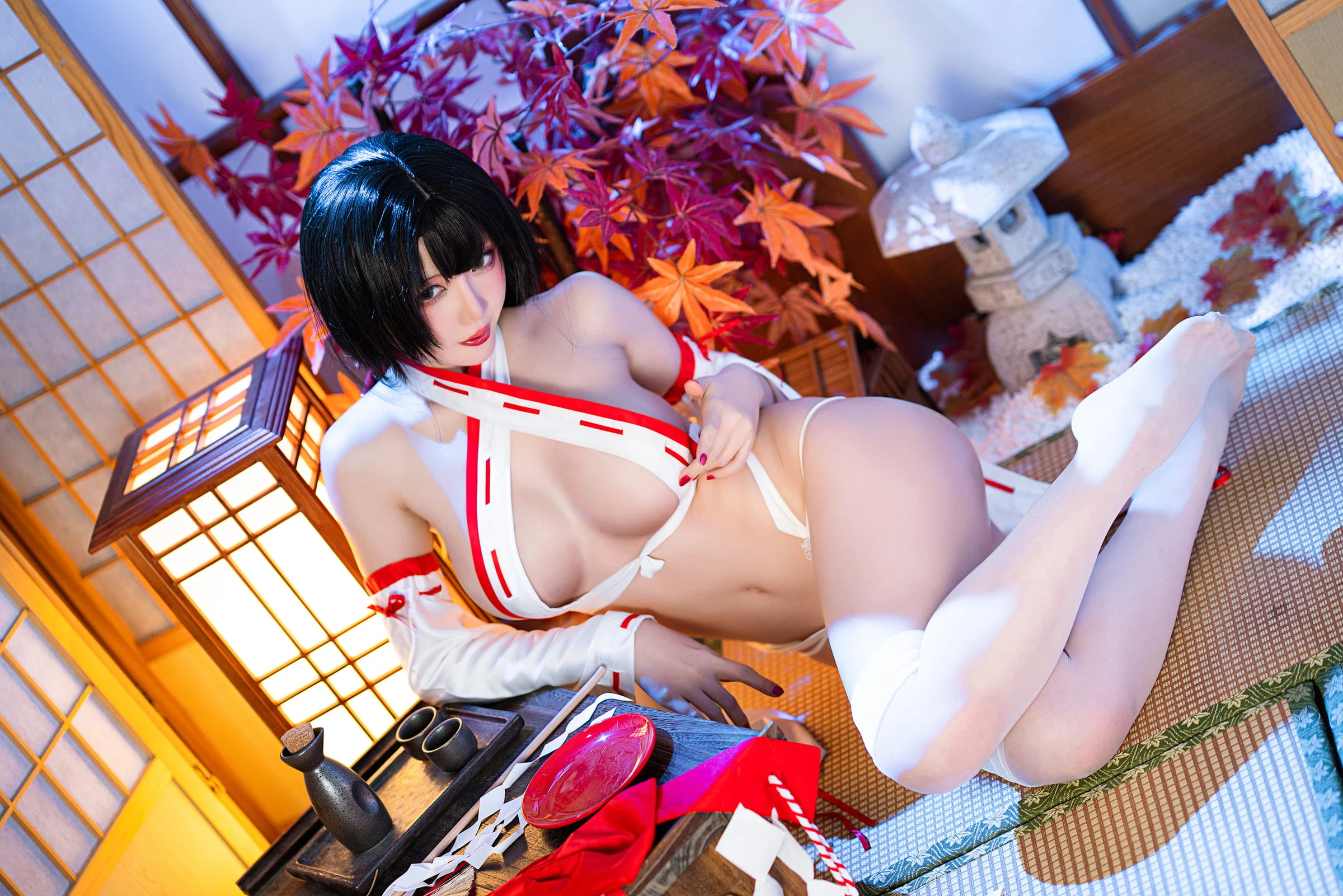 Đọc truyện hentai Tuyển tập Albums siêu phẩm Cosplay - Chap 729 - Star Chichi – New Year Miko