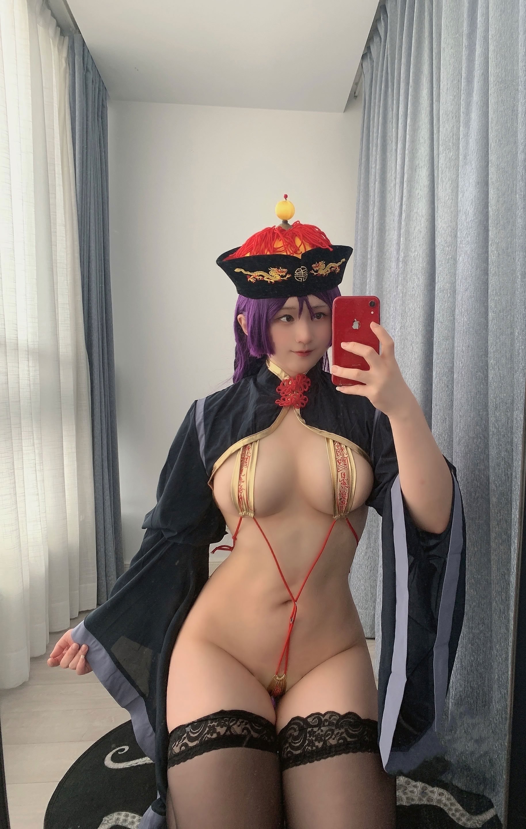 Đọc truyện hentai Tuyển tập Albums siêu phẩm Cosplay - Chap 1270 - Zyra Aki - Lightning Zombie Girl Selfie (Fate)