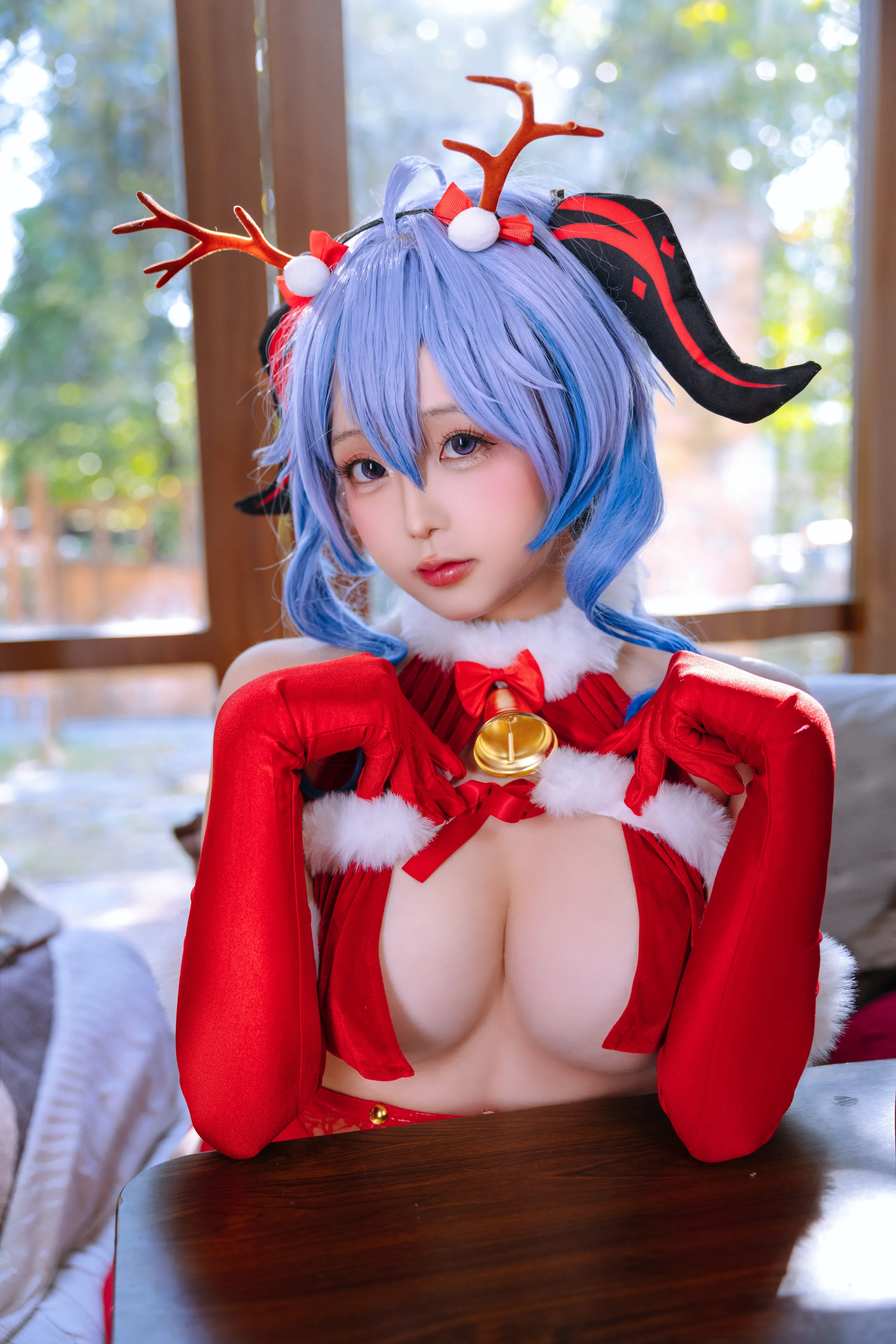 Đọc truyện hentai Tuyển tập Albums siêu phẩm Cosplay - Chap 960 - Rina Jiao - Ganyu Christmas