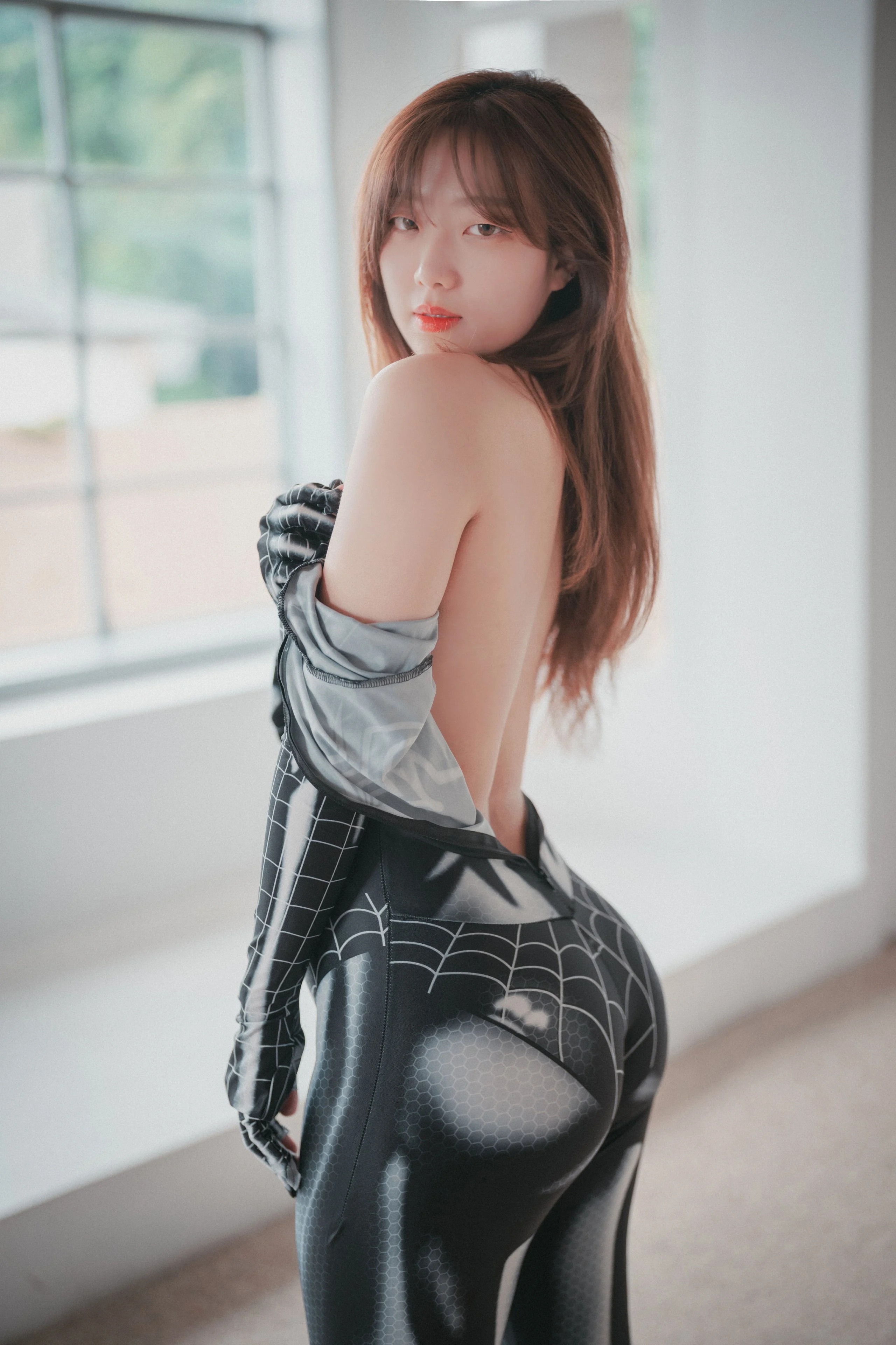 Đọc truyện hentai Tuyển tập Albums siêu phẩm Cosplay - Chap 607 - [DJAWA] Koby - The Curvy Spider Girl