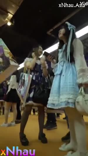 Quay lén dưới váy em teen mình dây là coser,ẻm cũng phòng thủ kín kẽ thật (Quay lén dưới váy em teen mình dây là coser,ẻm cũng phòng thủ kín kẽ thật) [26]